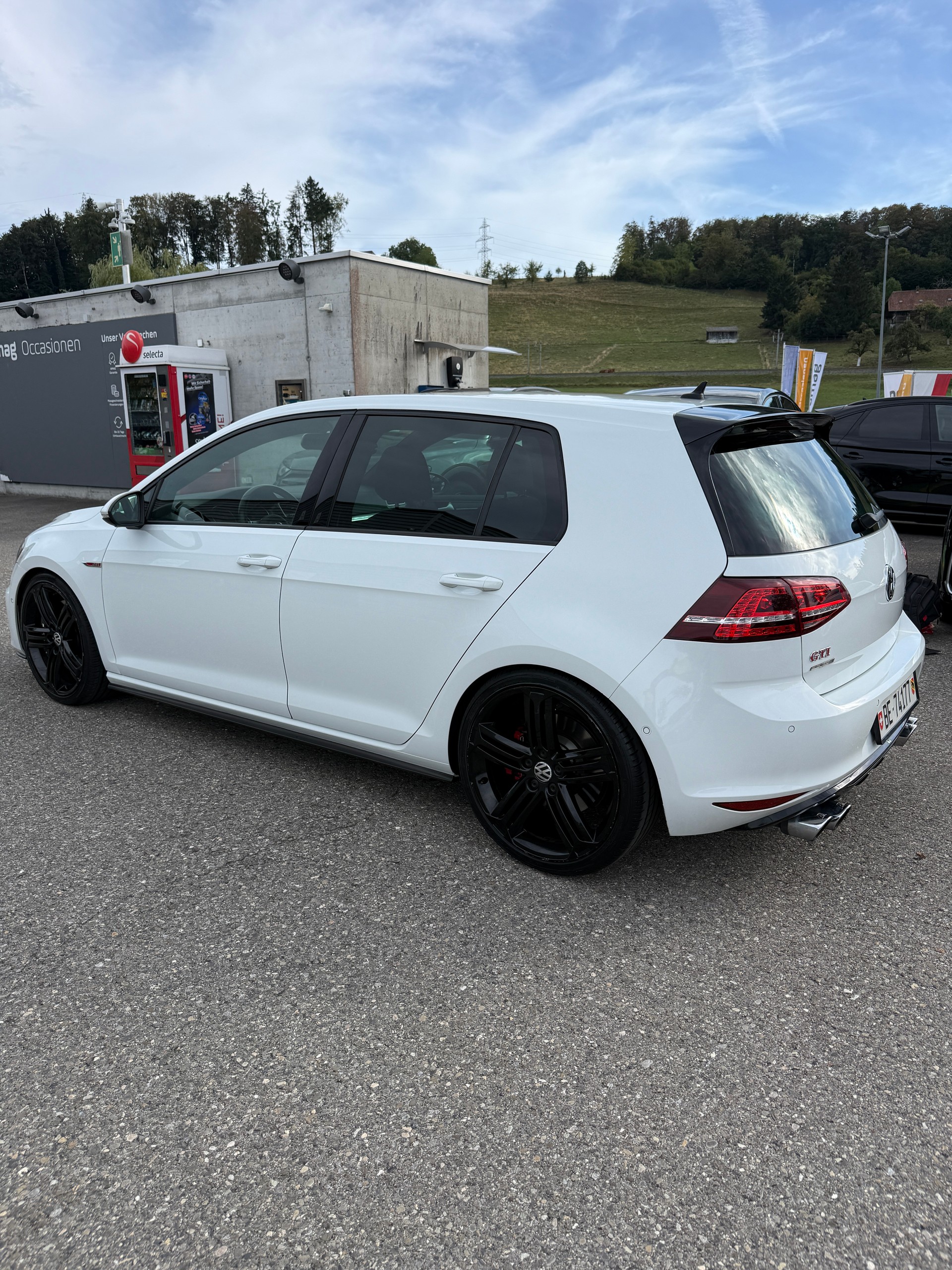 VW 2.0 TSI GTI Performance Limited Edition Nr. 71 AMAG Schweiz-image-12