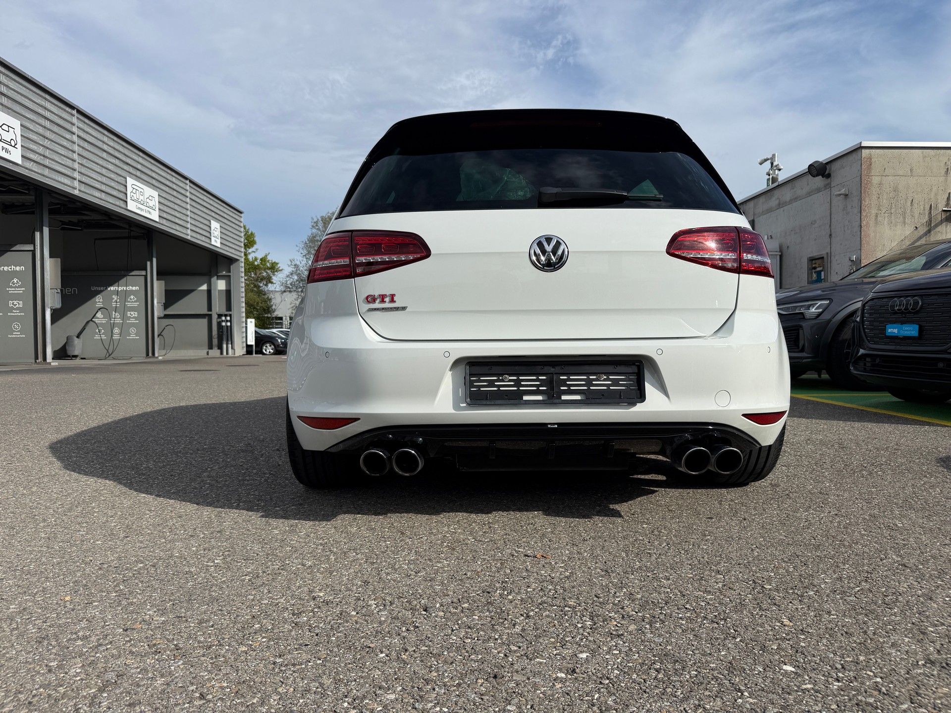 VW 2.0 TSI GTI Performance Limited Edition Nr. 71 AMAG Schweiz-image-1