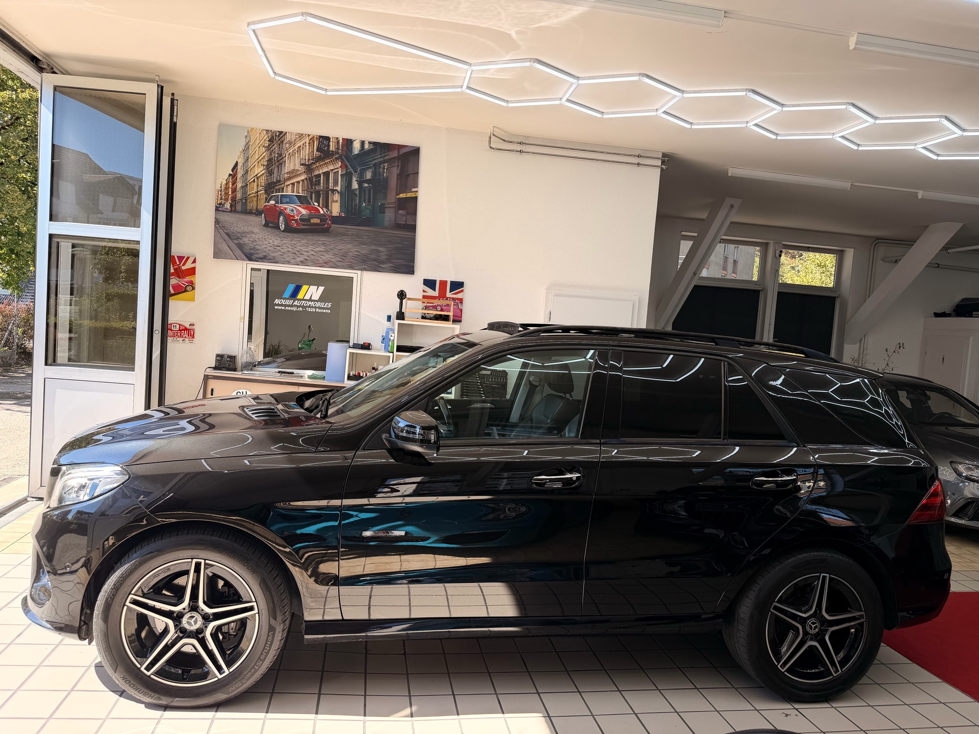 MERCEDES-BENZ GLE 350 d 4Matic 9G-Tronic-image-3