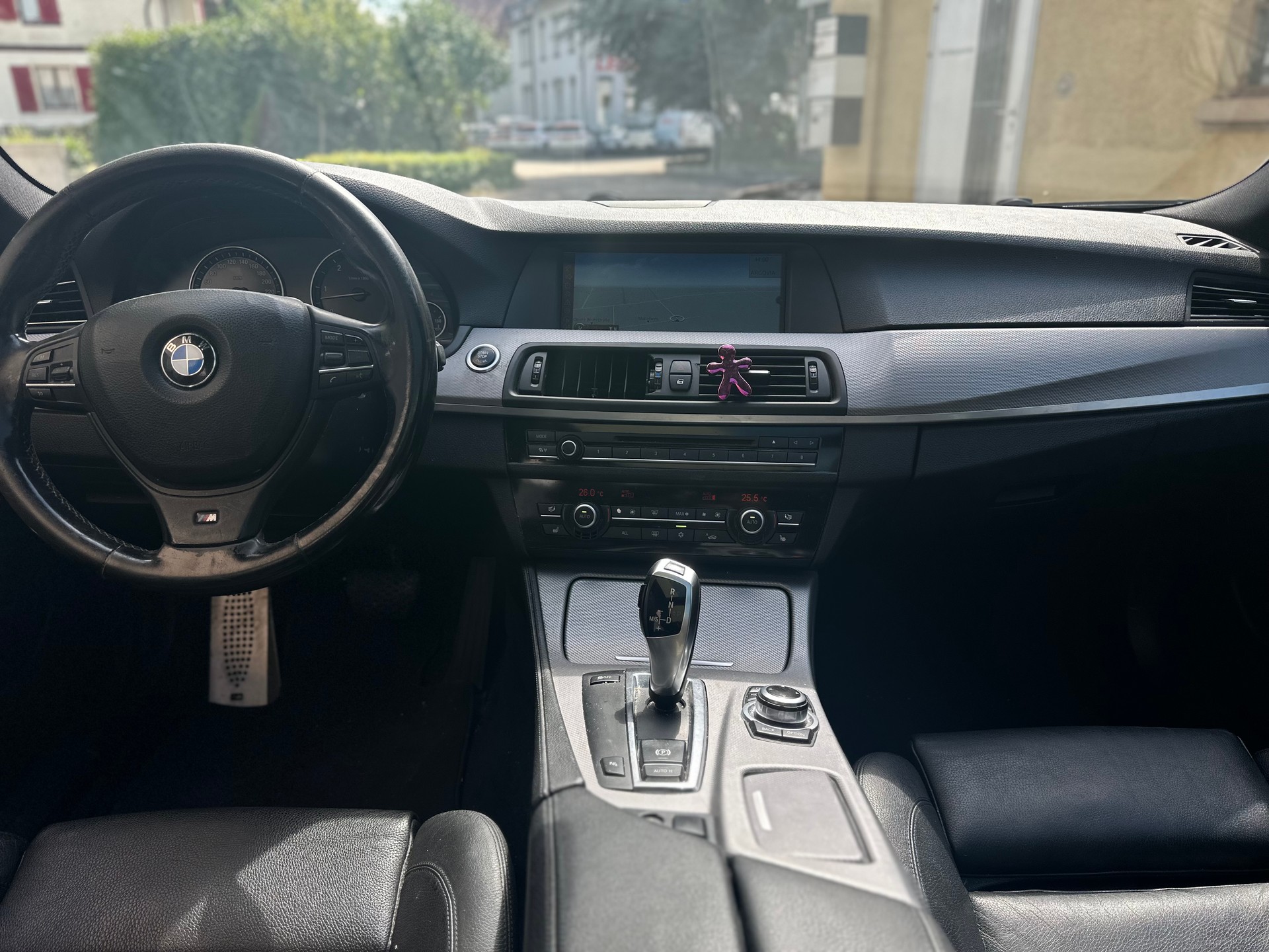 BMW 530d Touring Steptronic M Sport-image-7