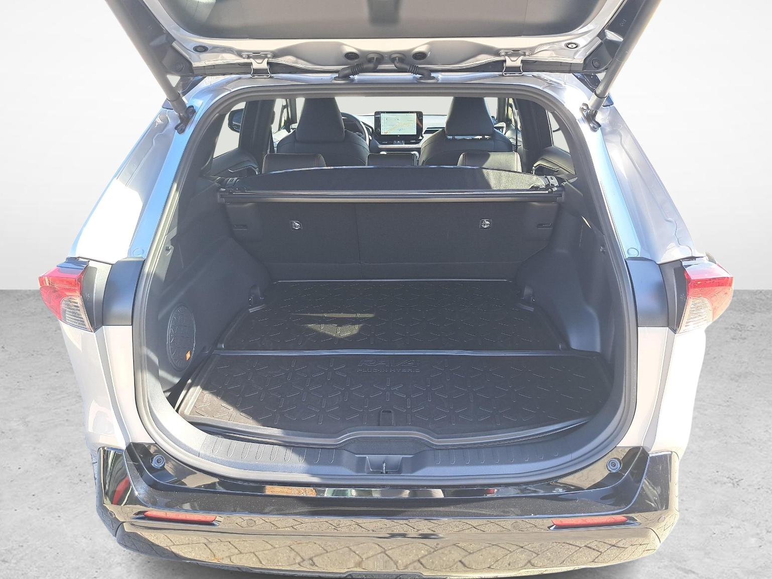 TOYOTA RAV4 2.5 Plug-In-Hybrid Platinum-image-11