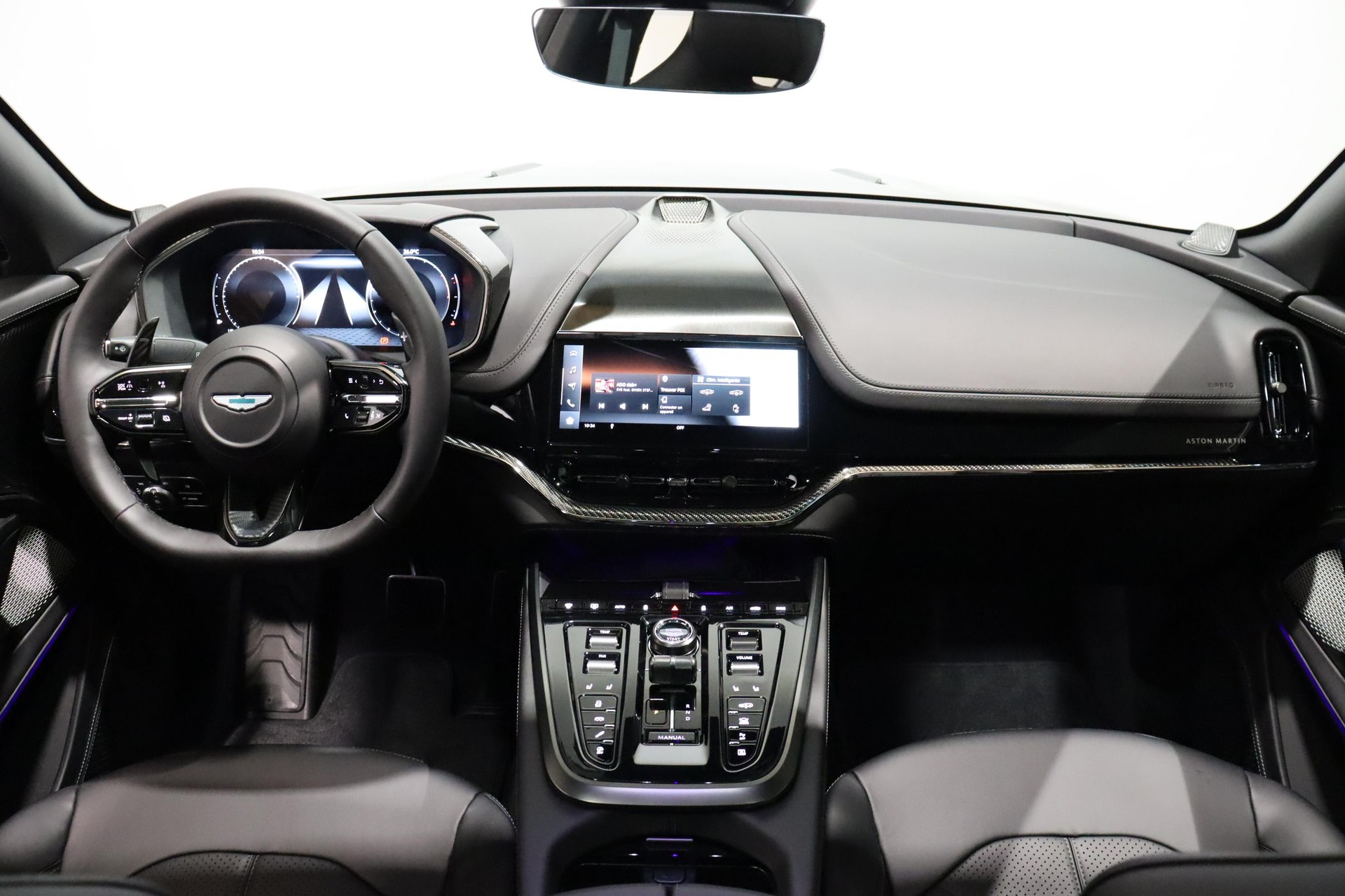 ASTON MARTIN DBX S 4.0 V8 Bi-Turbo-image-7