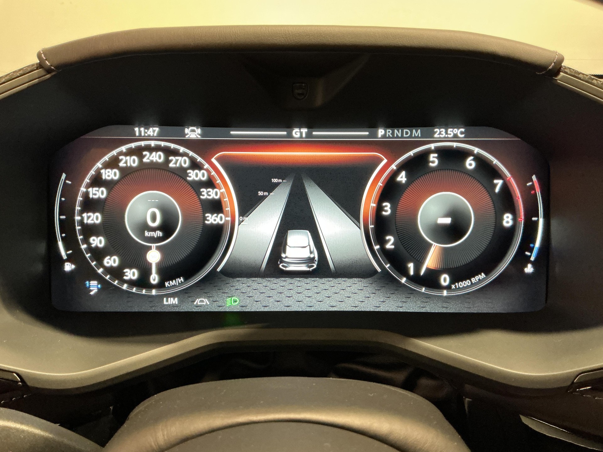 ASTON MARTIN DBX S 4.0 V8 Bi-Turbo-image-19