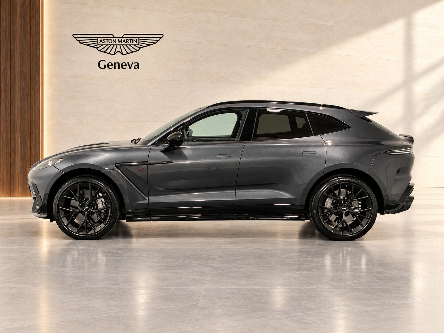 ASTON MARTIN DBX S 4.0 V8 Bi-Turbo-showroom-element-3