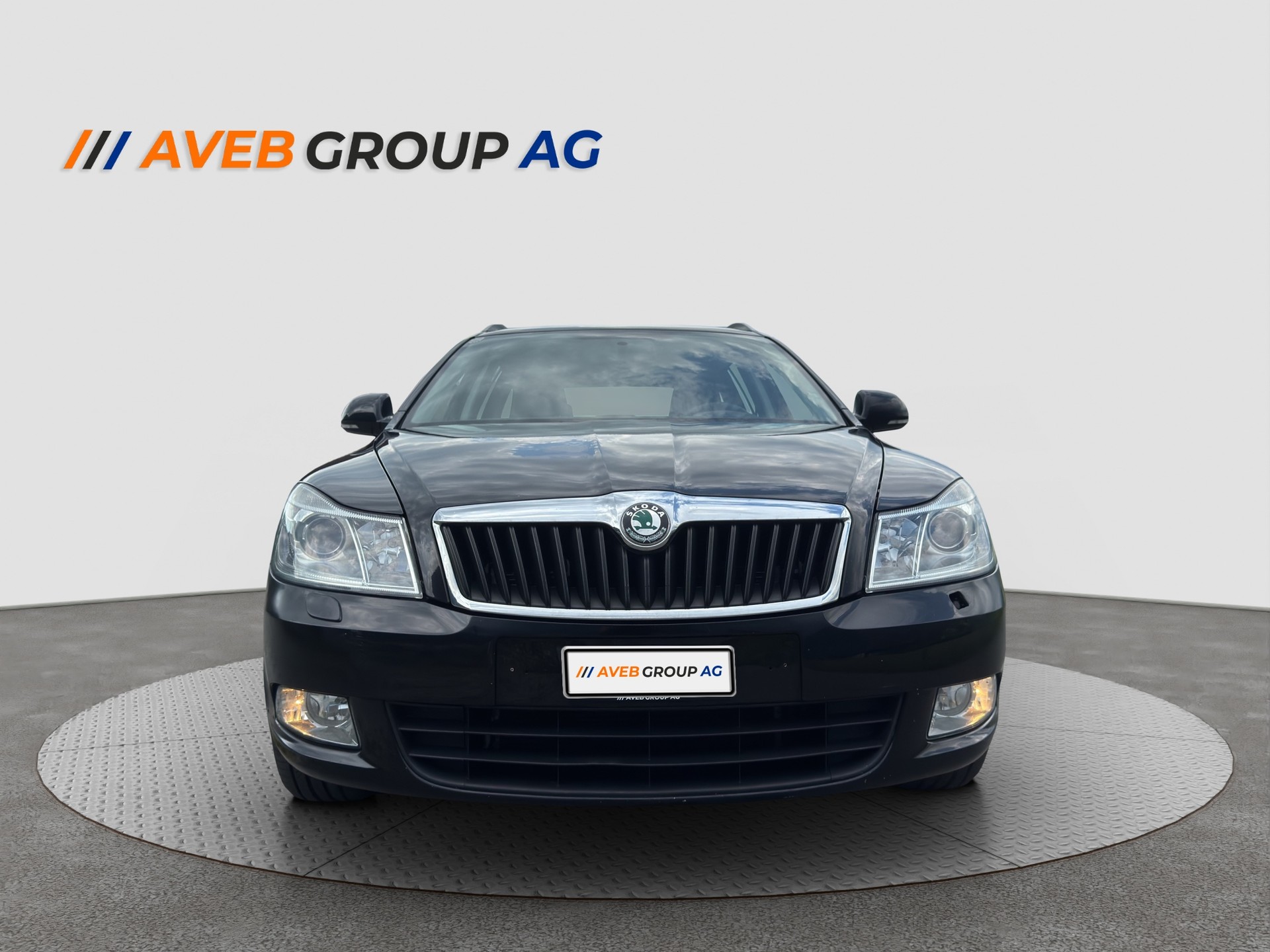 SKODA Octavia Combi 1.8 TSI Adventure 4x4-image-8