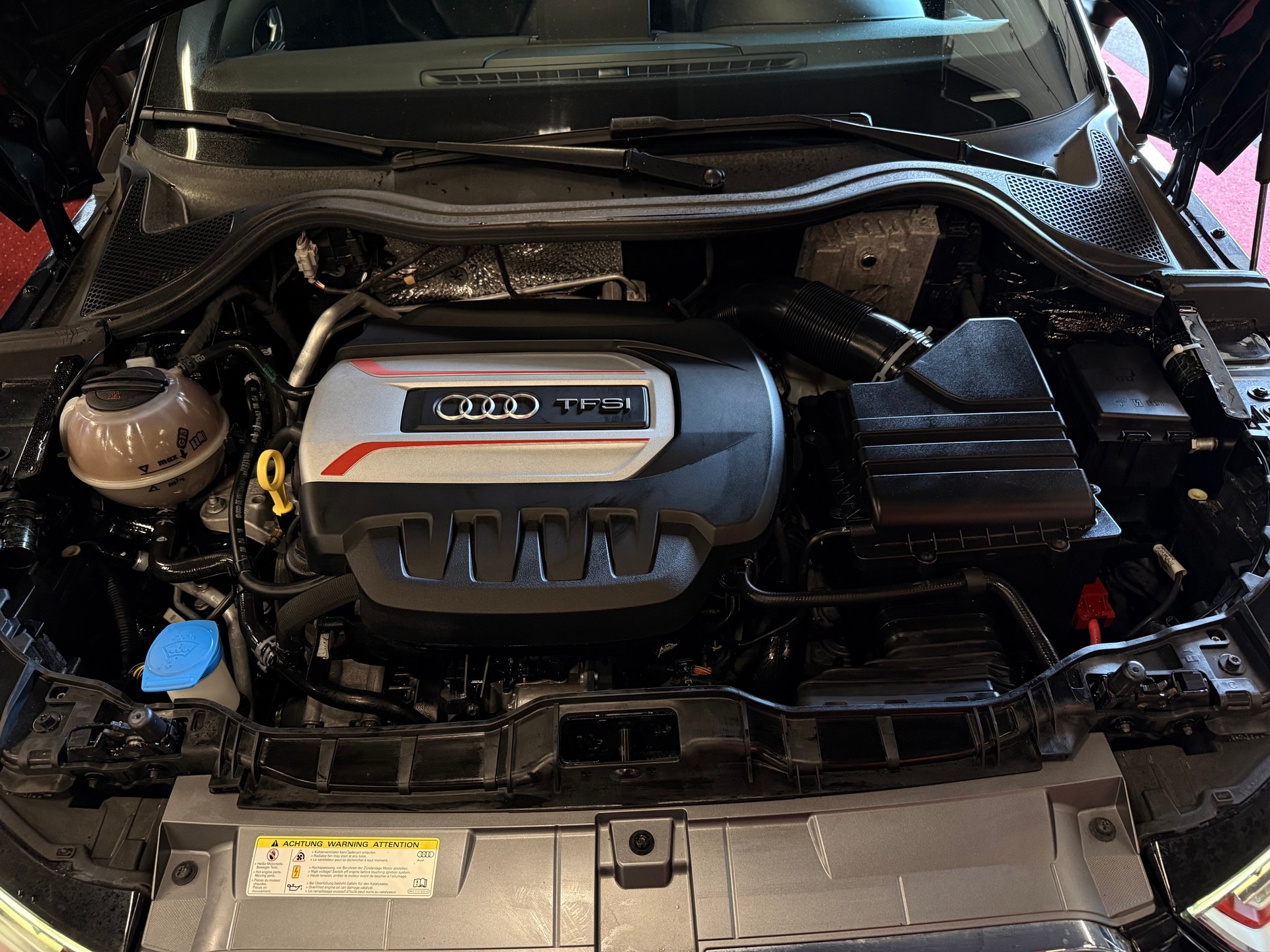 AUDI S1 Sportback 2.0 TFSI Sport quattro-image-20