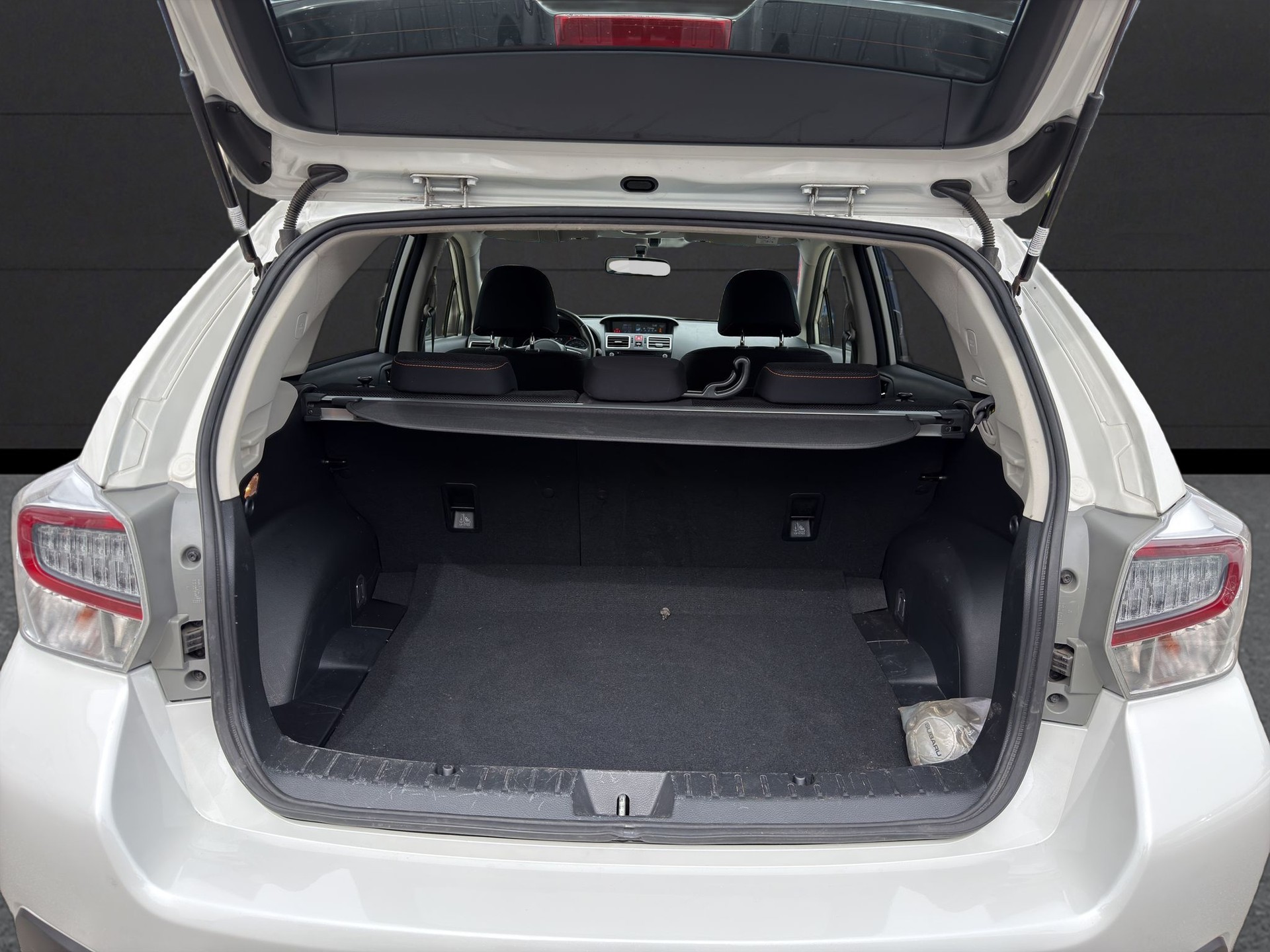 SUBARU XV 2.0 Swiss Three AWD CVT-image-15