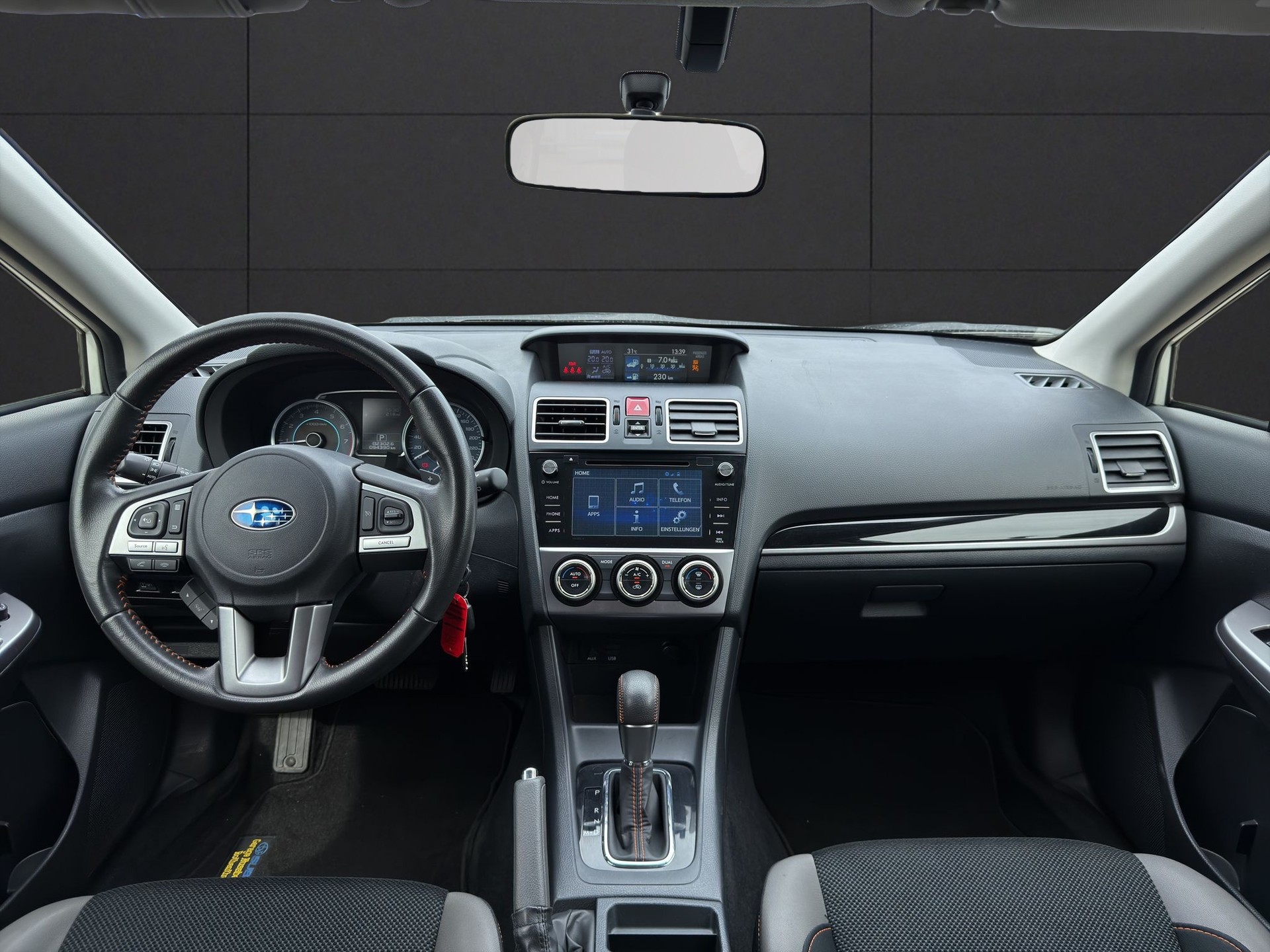 SUBARU XV 2.0 Swiss Three AWD CVT-image-9