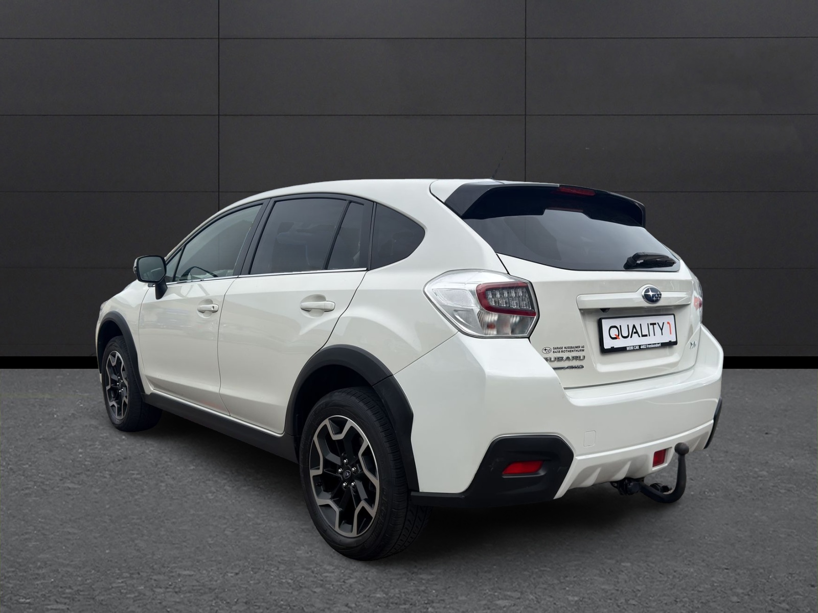 SUBARU XV 2.0 Swiss Three AWD CVT-image-2