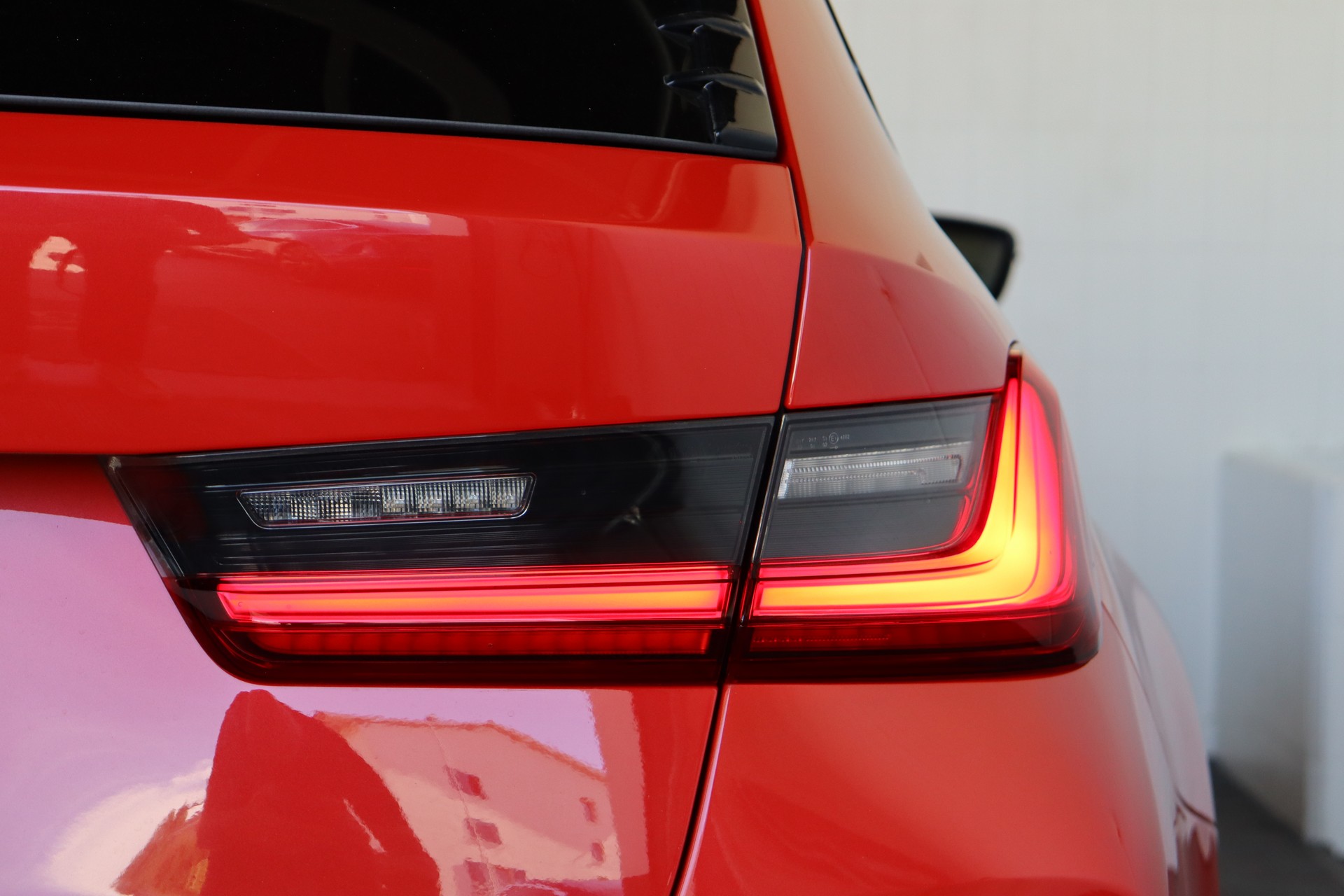 BMW M3 TOURING XDRIVE COMPETITION M * ADRO-FRONT * M-PERFORMANCE " REMUS * SCHALENSITZ *-image-11