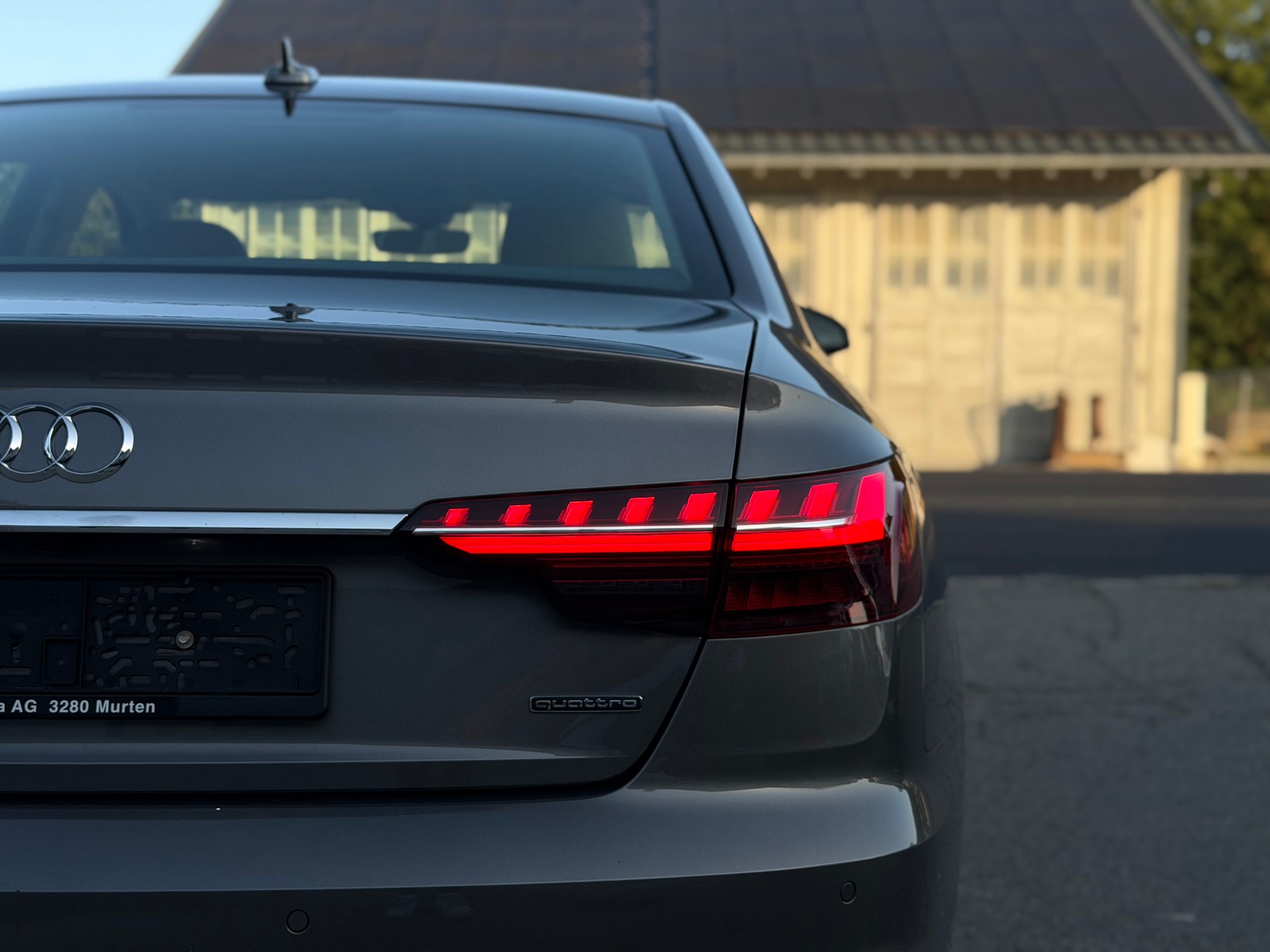 AUDI A4 Limousine 40 TDI advanced quattro S-tronic-image-8