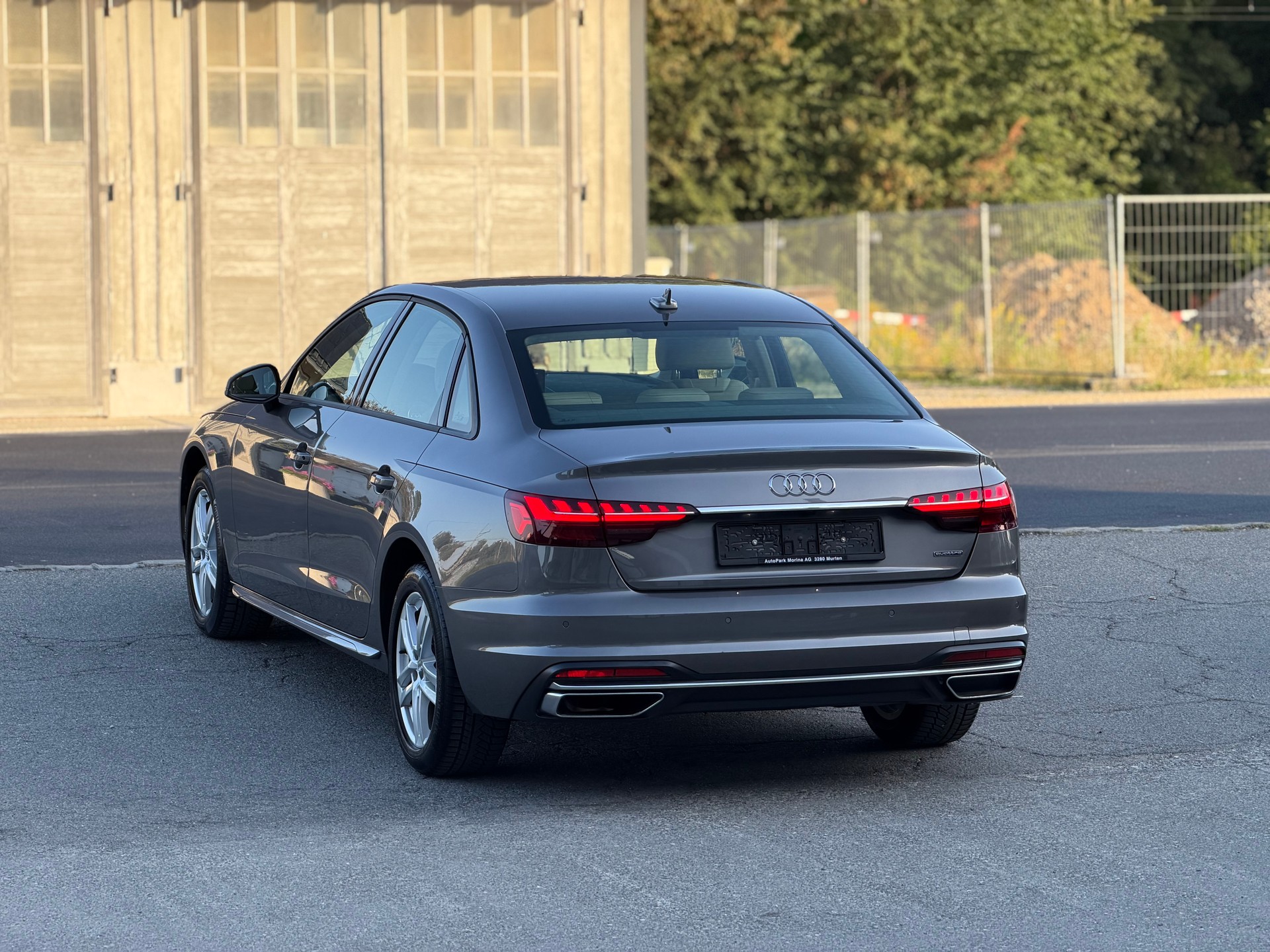 AUDI A4 Limousine 40 TDI advanced quattro S-tronic-image-6