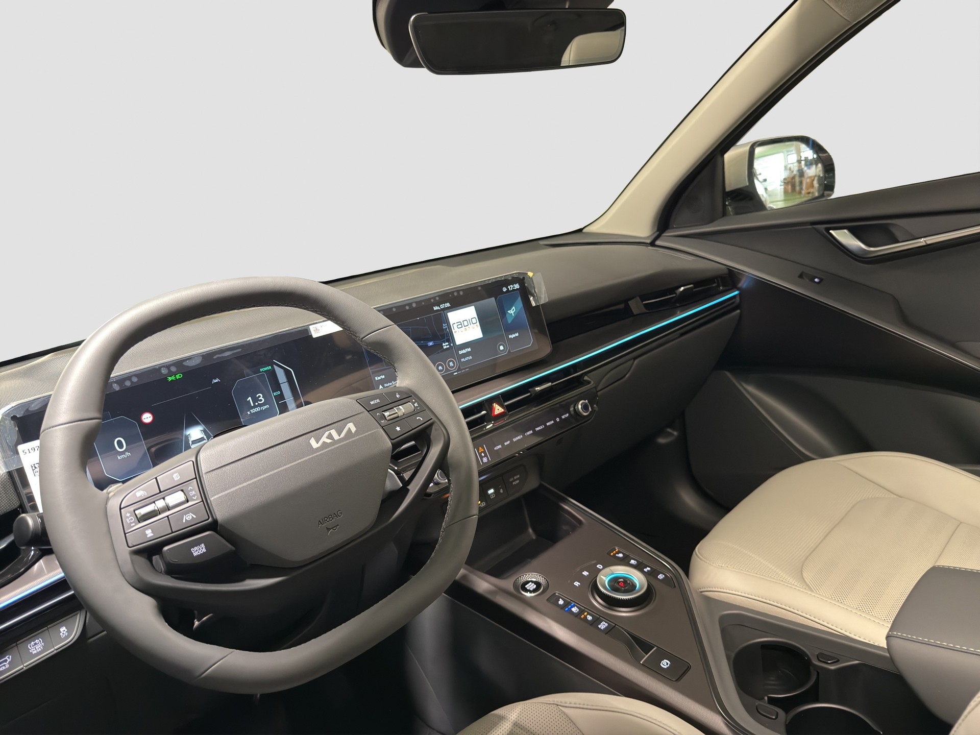 KIA Niro 1.6 GDi Hybrid Style-image-12