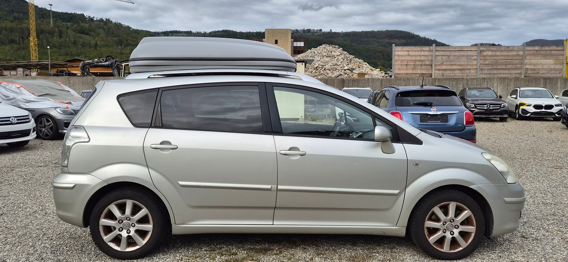 TOYOTA Corolla Verso 1.8 Linea Luna Dynamic-image-2