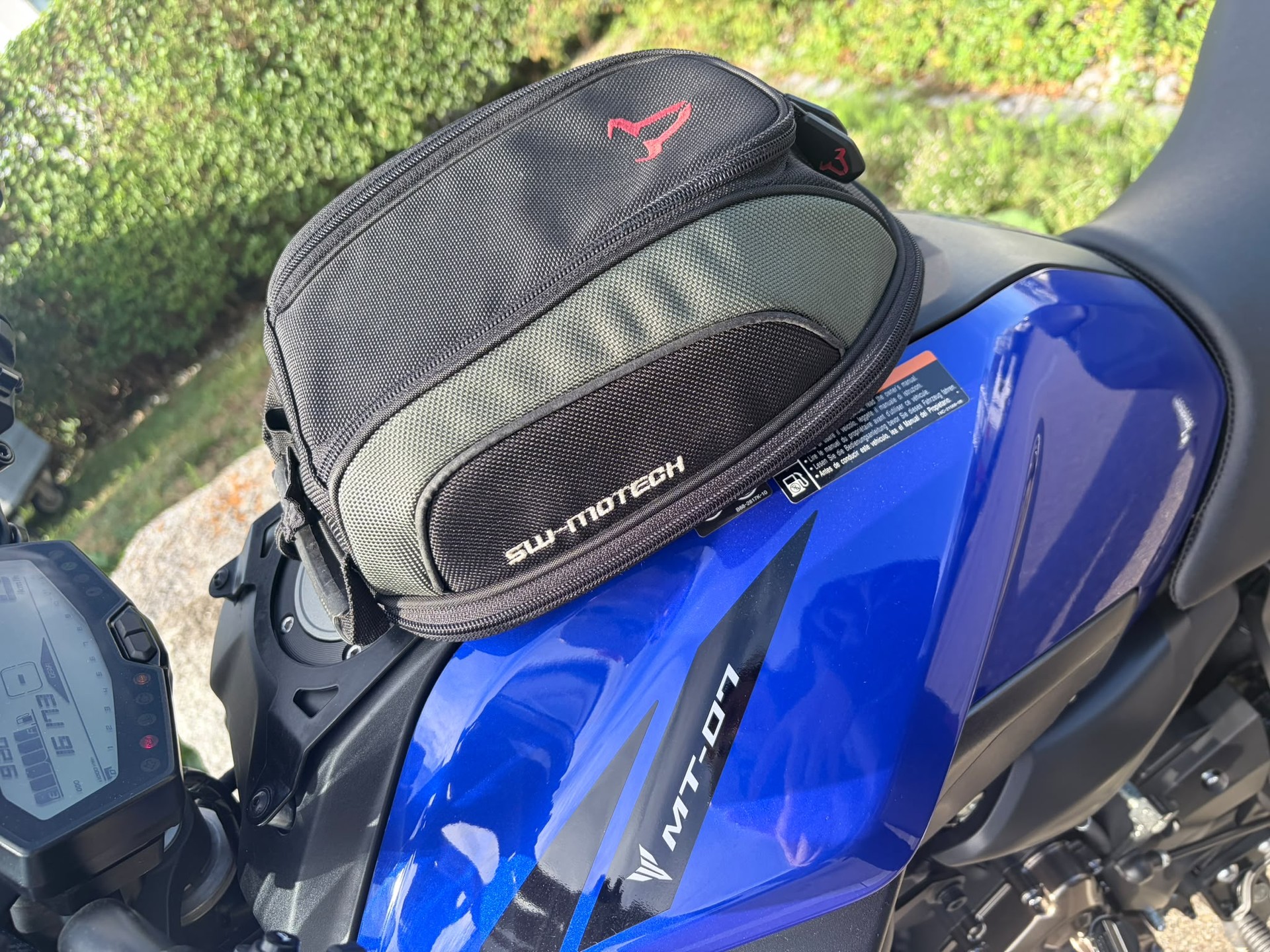 YAMAHA MT-07 ABS-showroom-element-3