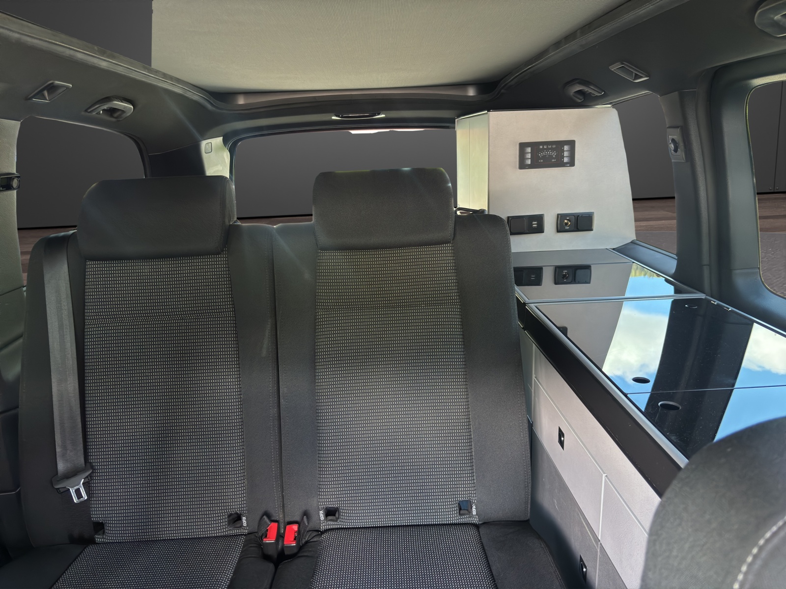 MERCEDES-BENZ V 300 d lang 4Matic 9G-Tronic-image-15
