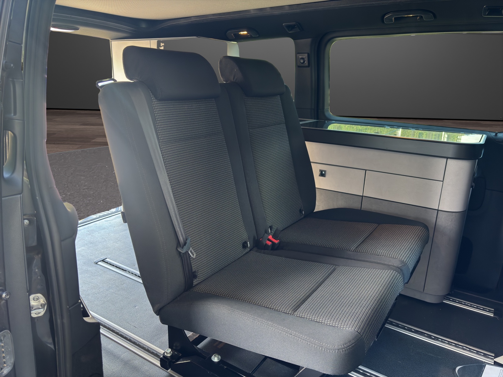 MERCEDES-BENZ V 300 d lang 4Matic 9G-Tronic-image-17