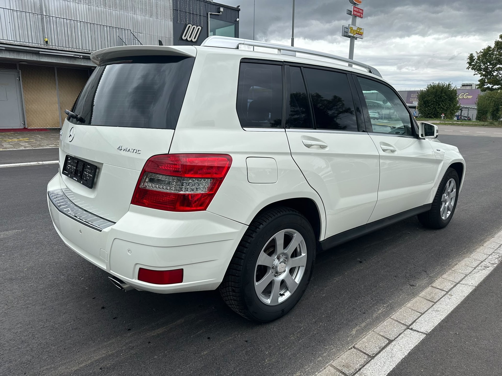 MERCEDES-BENZ GLK 220 CDI BlueEfficiency 4Matic 7G-Tronic-image-5