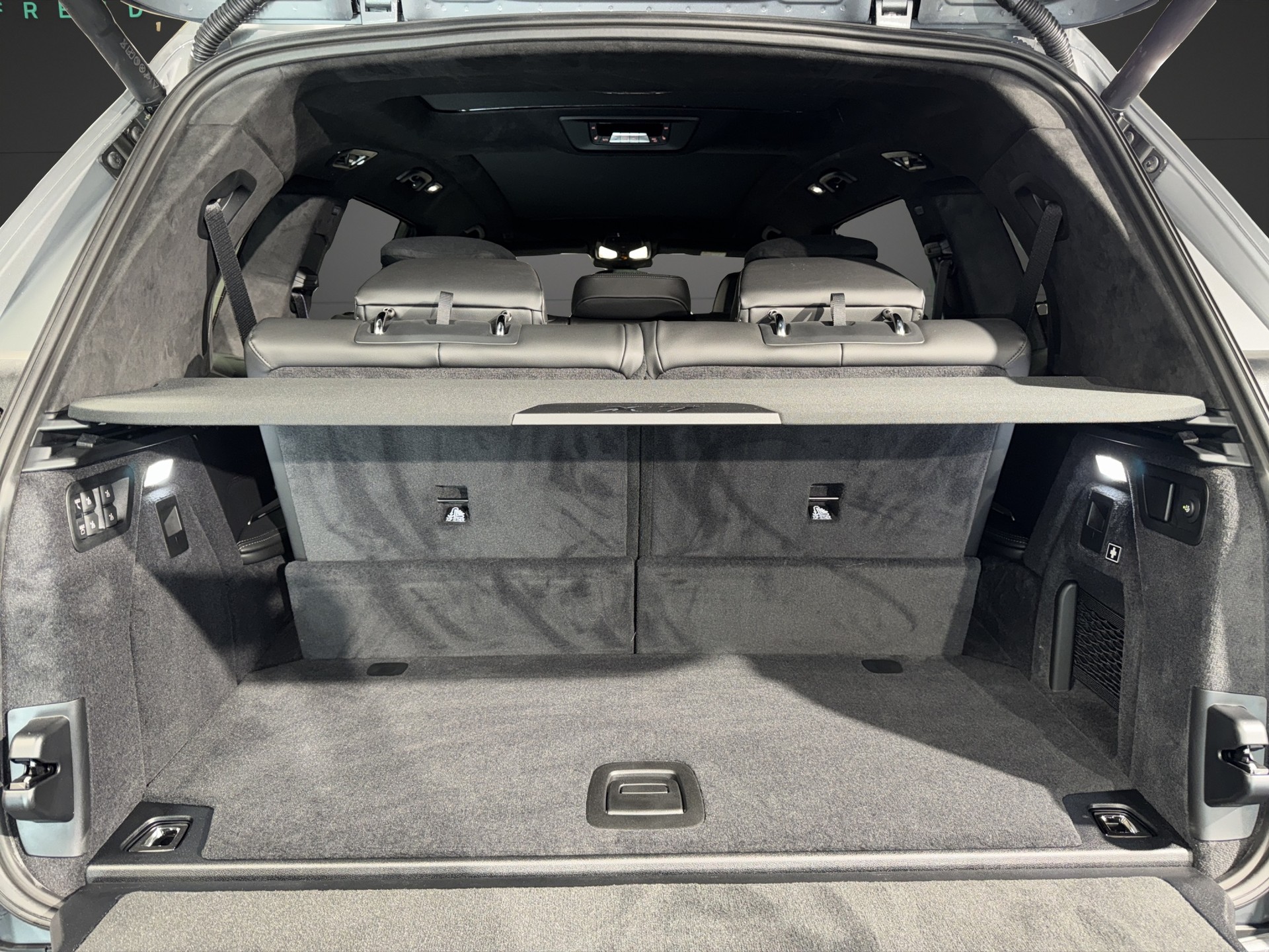 BMW X7 40d xDrive SAG-image-11