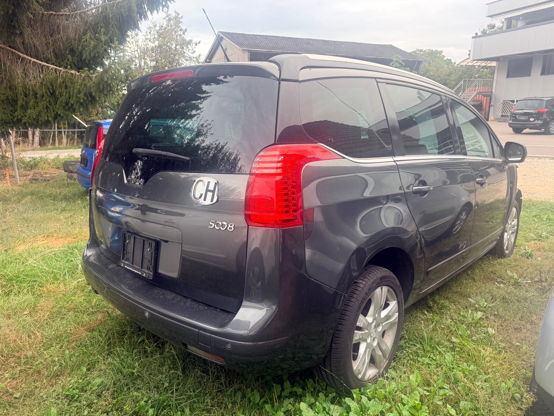 PEUGEOT 5008 1.6 BlueHDi Allure Tiptronic-image-7