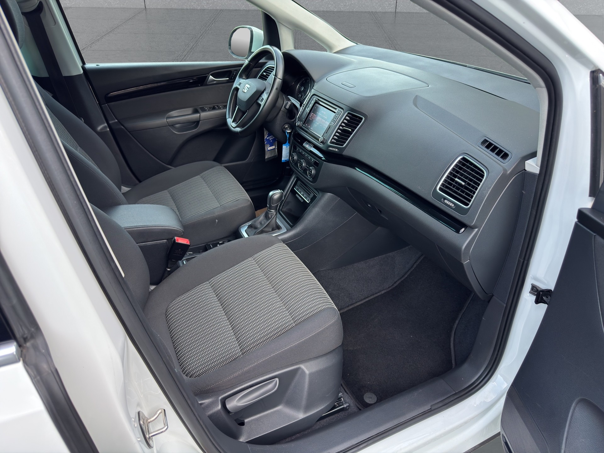 SEAT Alhambra 2.0 TDI 4Drive Style-image-13