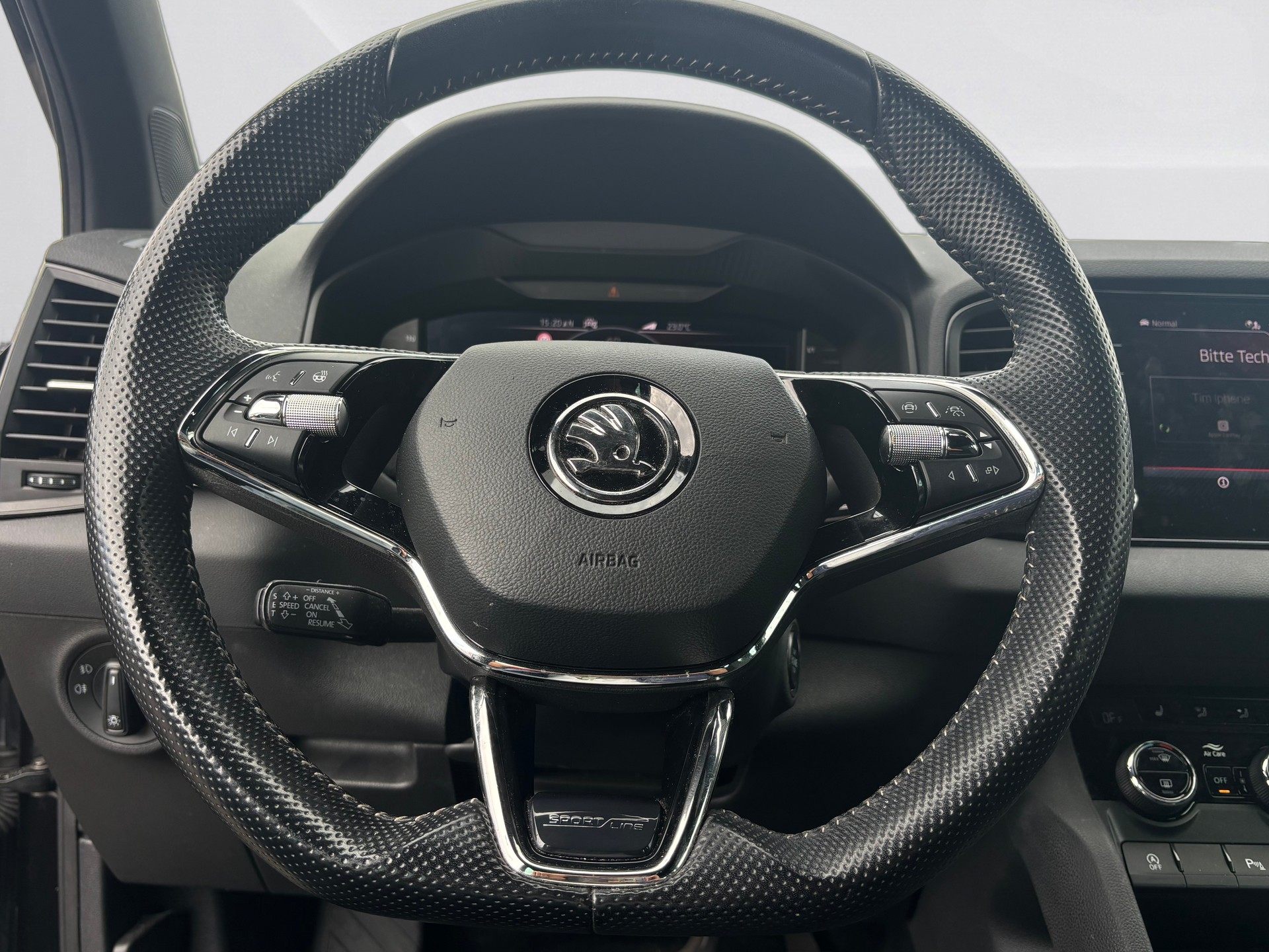 SKODA Karoq 1.5 TSI ACT SportLine DSG-image-7