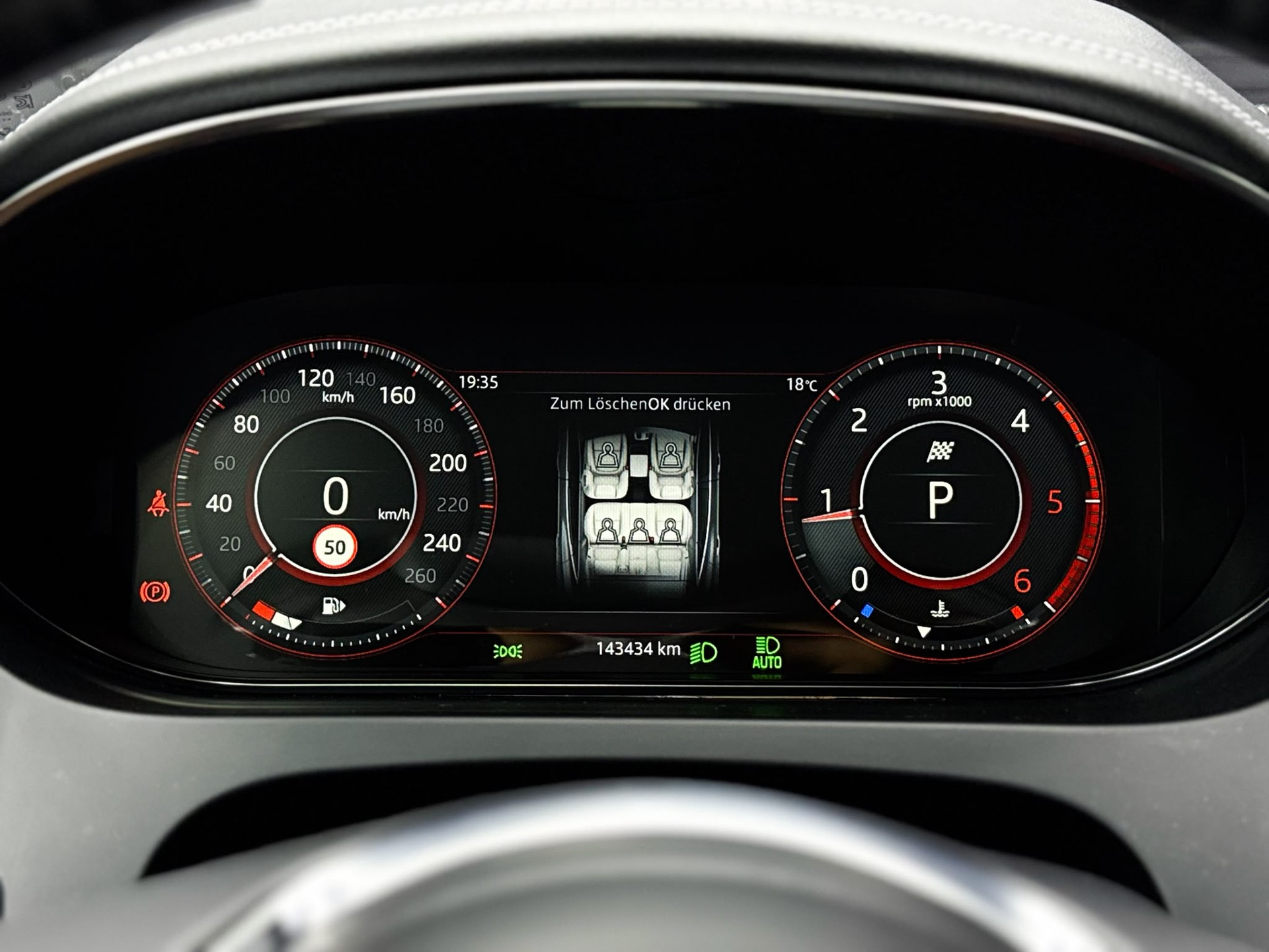 JAGUAR E-Pace 2.0d D240 R-Dynamic SE AWD Automatik-image-17