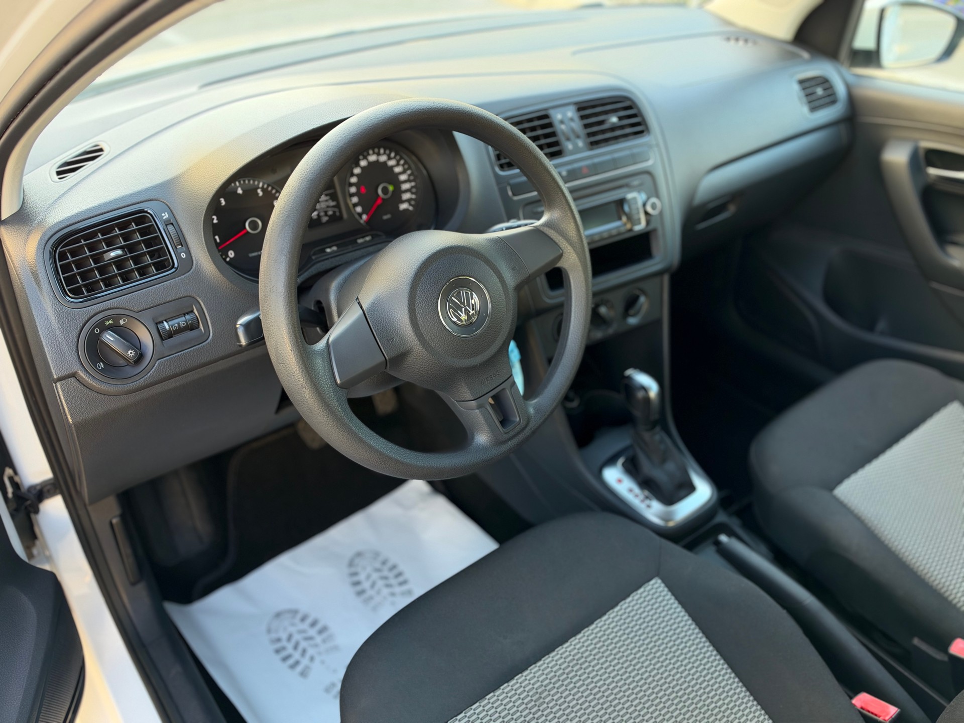 VW CrossPolo 1.2 TSI DSG-image-8