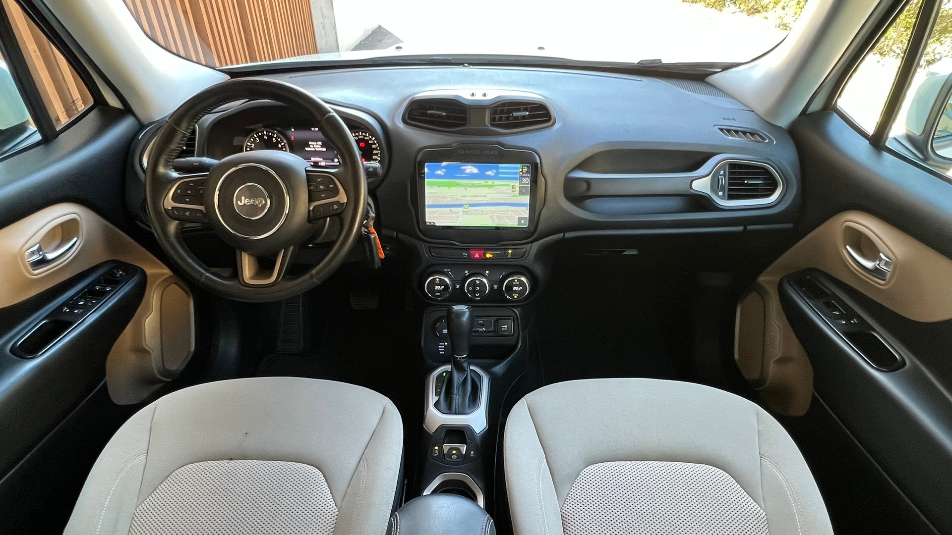 JEEP RENEGADE 1.4 TURBO 75th ANNIVERSARY AWD l 170 PS-image-20