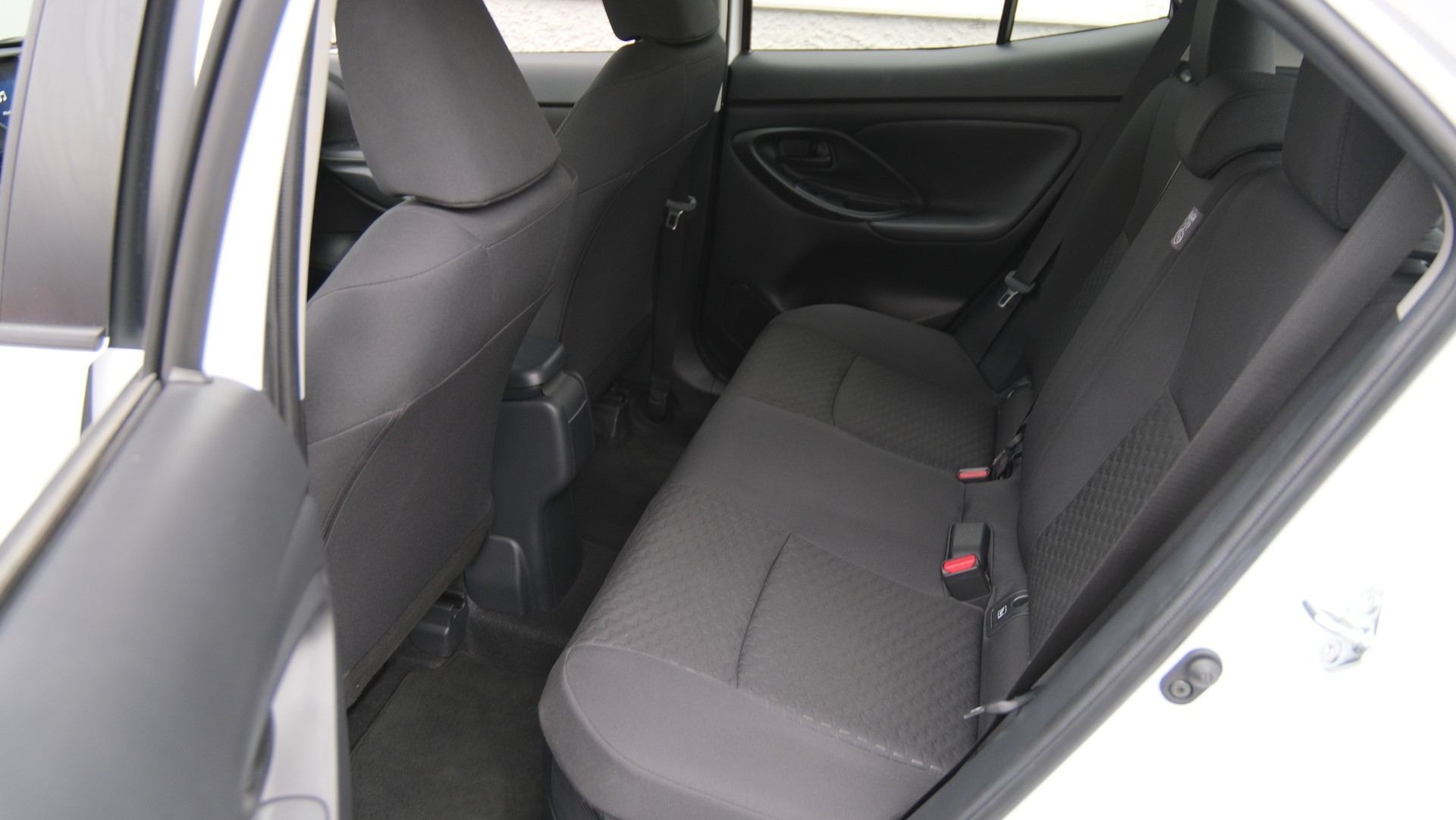 TOYOTA Yaris Cross 1.5 Trend e-CVT-image-23