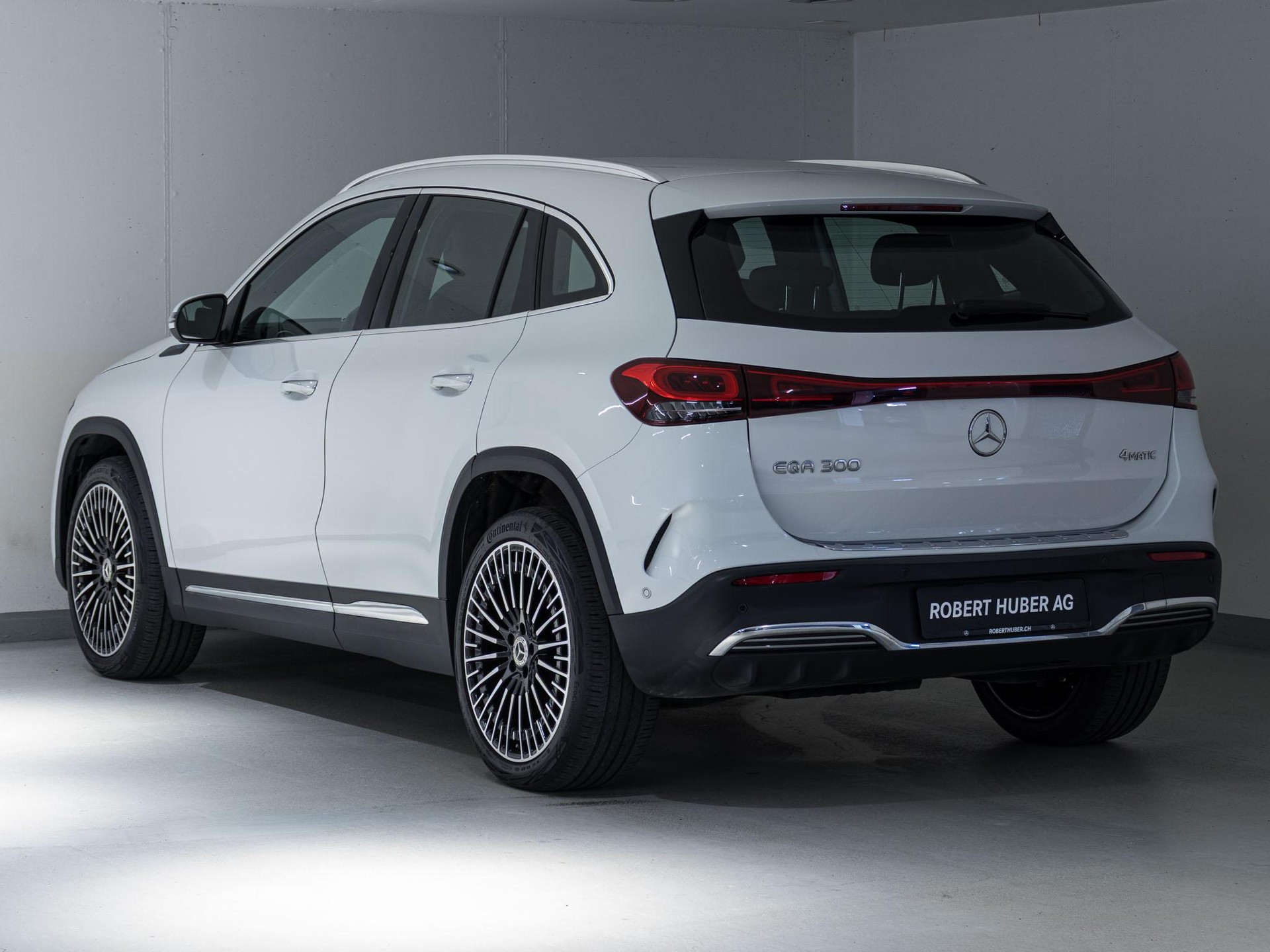 MERCEDES-BENZ EQA 300 4MATIC-image-3