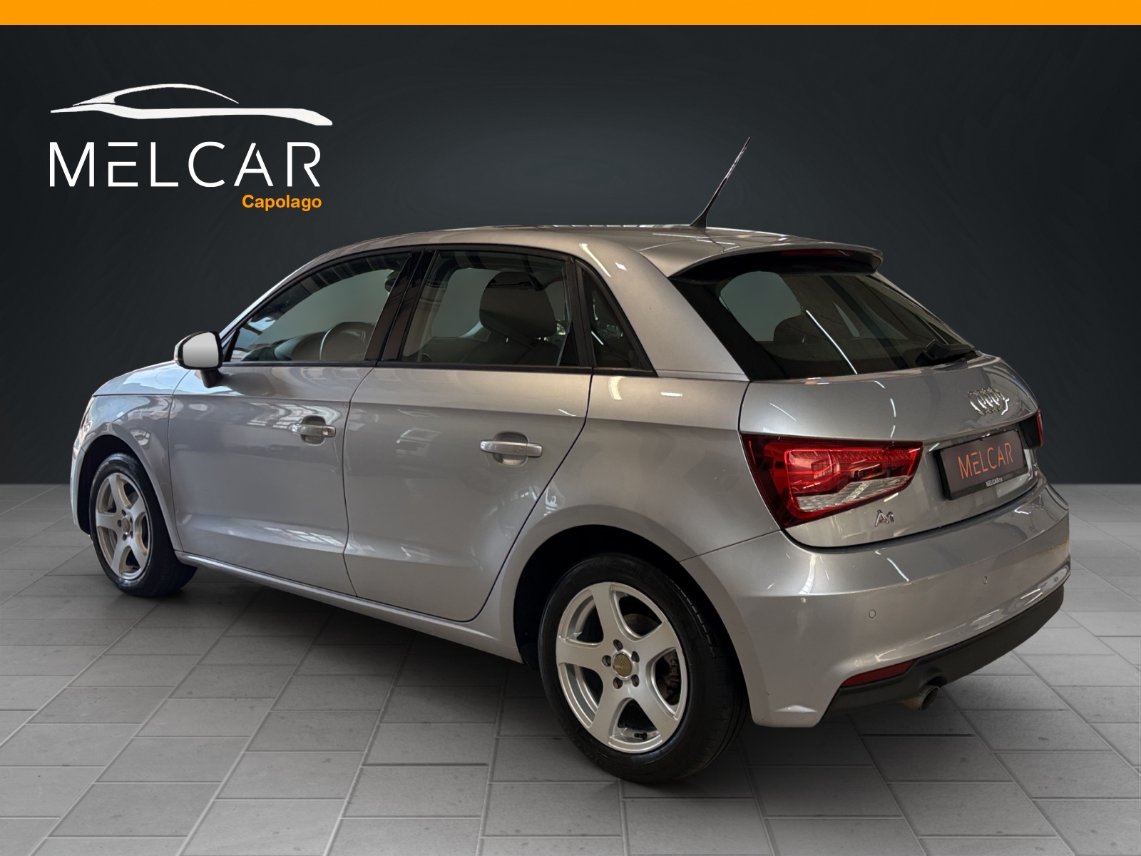 AUDI A1 Sportback 1.0 TFSI S-tronic Ultra-image-7