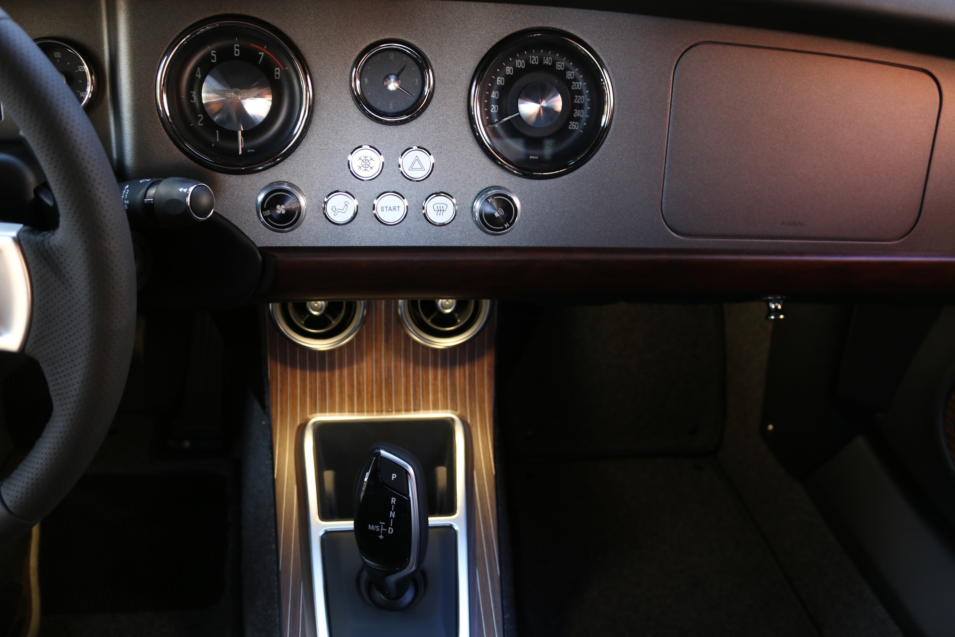 MORGAN SUPERSPORT-image-7
