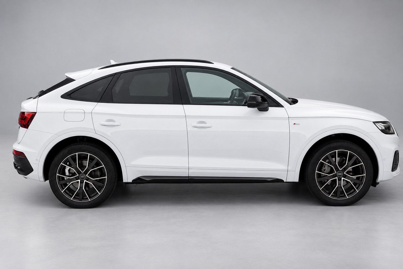 AUDI Q5 2.0 45 TFSI S Line quattro S-Tronic-image-0