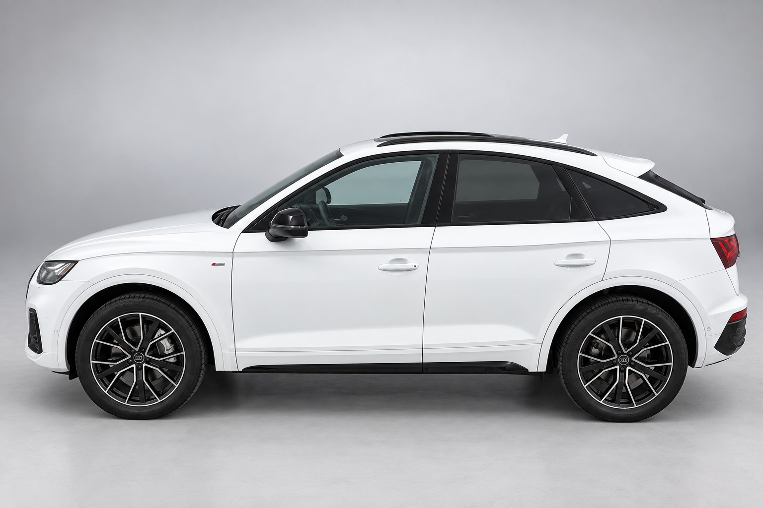 AUDI Q5 2.0 45 TFSI S Line quattro S-Tronic-image-2