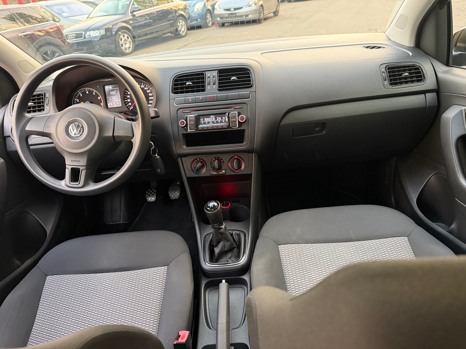 VW Polo 1.2 6V Trendline-image-8
