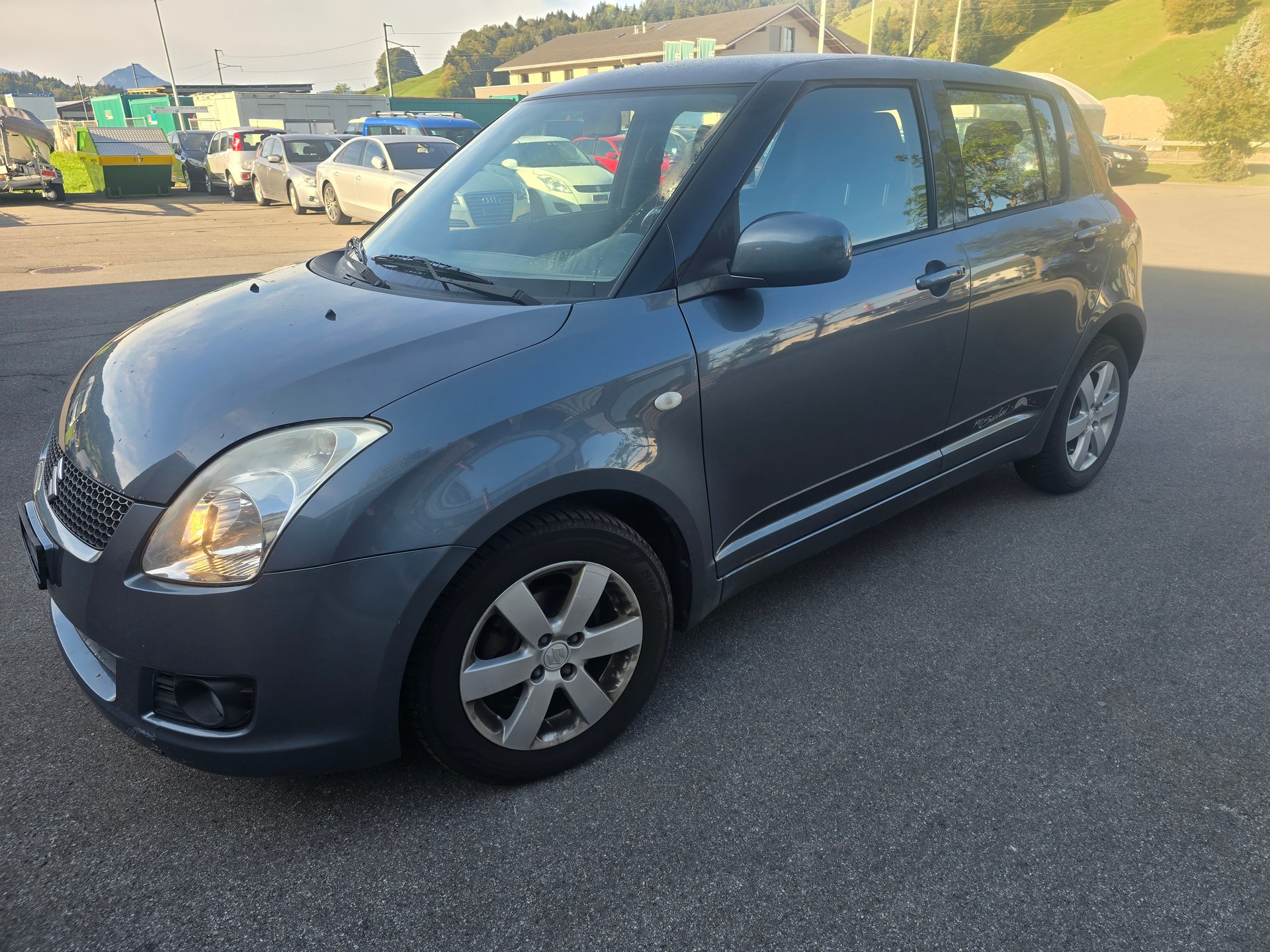 SUZUKI Swift 1.3i 16V GL Top Piz Sulai LE 4x4-image-5