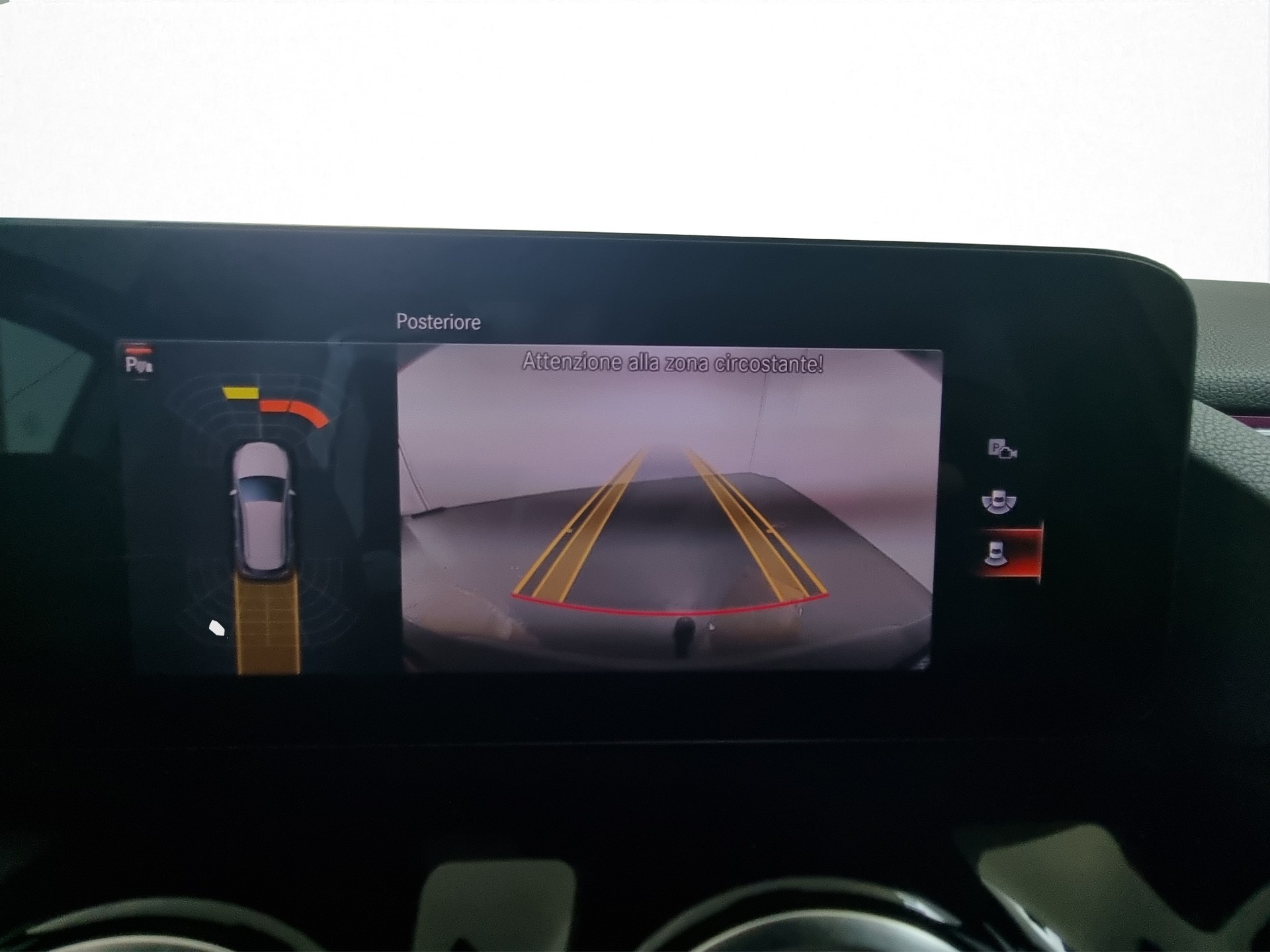 MERCEDES-BENZ B 200d Style 4Matic Aut.-image-15
