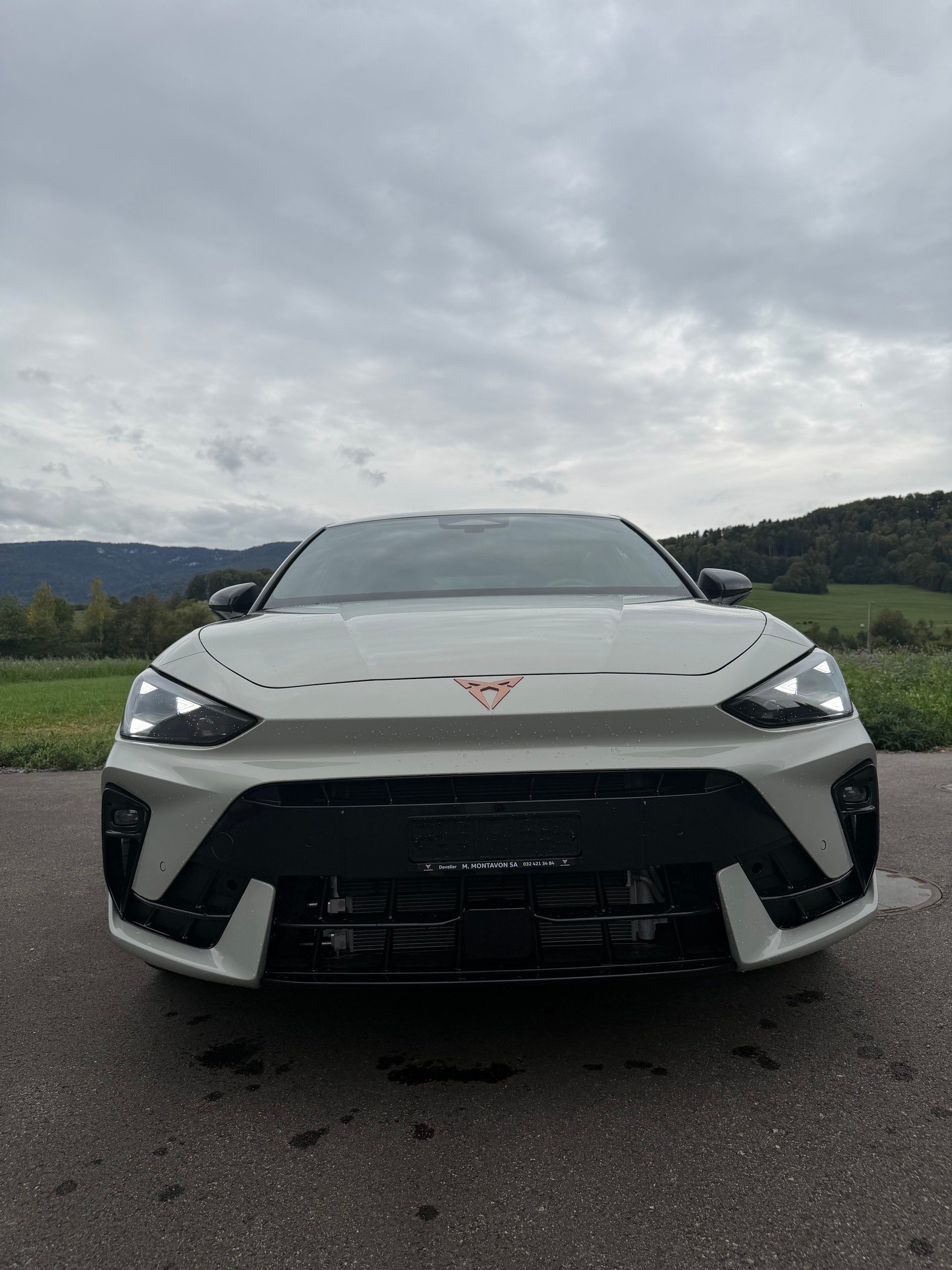 CUPRA E-HYBRID / PRIME EDITION - SERVICES GRATUITS 5 ANS / 100'000 KMS - LEASING 530.- / MOIS SANS APPORT-image-2