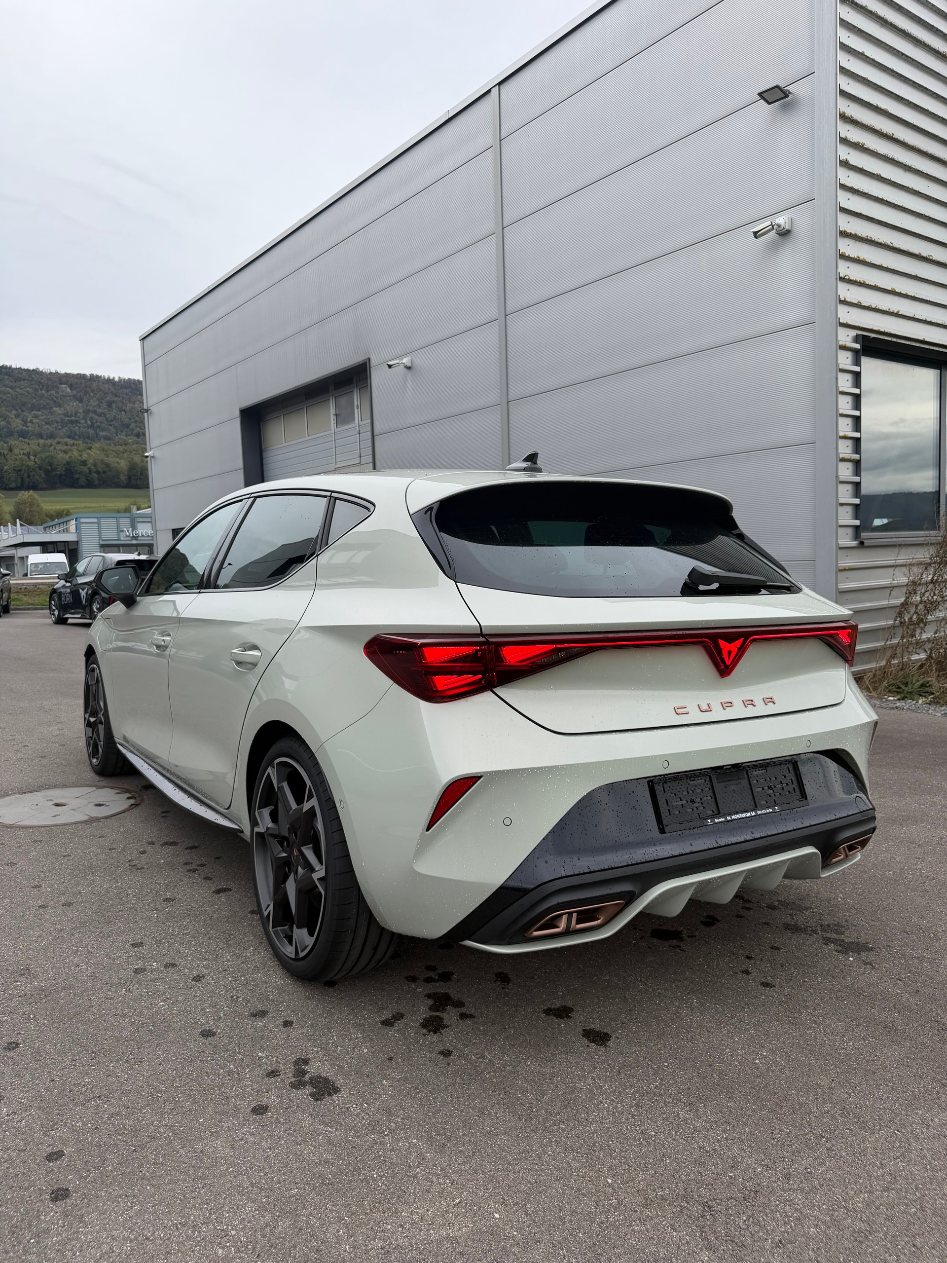 CUPRA E-HYBRID / PRIME EDITION - SERVICES GRATUITS 5 ANS / 100'000 KMS - LEASING 530.- / MOIS SANS APPORT-image-4