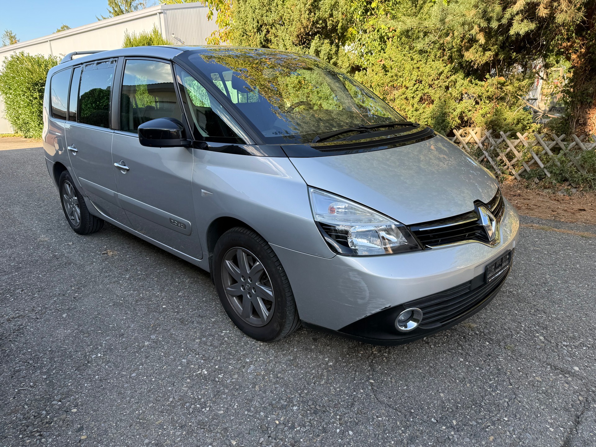 RENAULT Grand Espace 2.0 dCi Dynamique-image-1