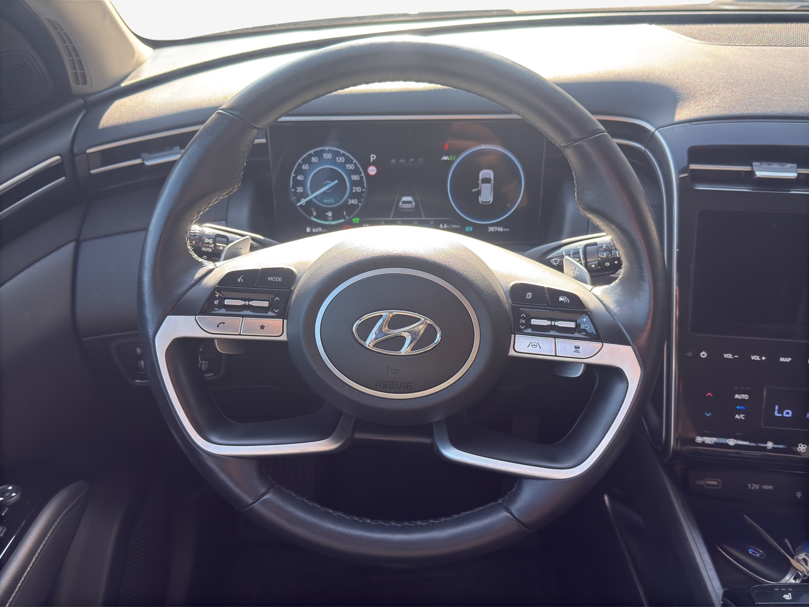 HYUNDAI Tucson 1.6 TGDI HEV Amplia 4WD-image-9