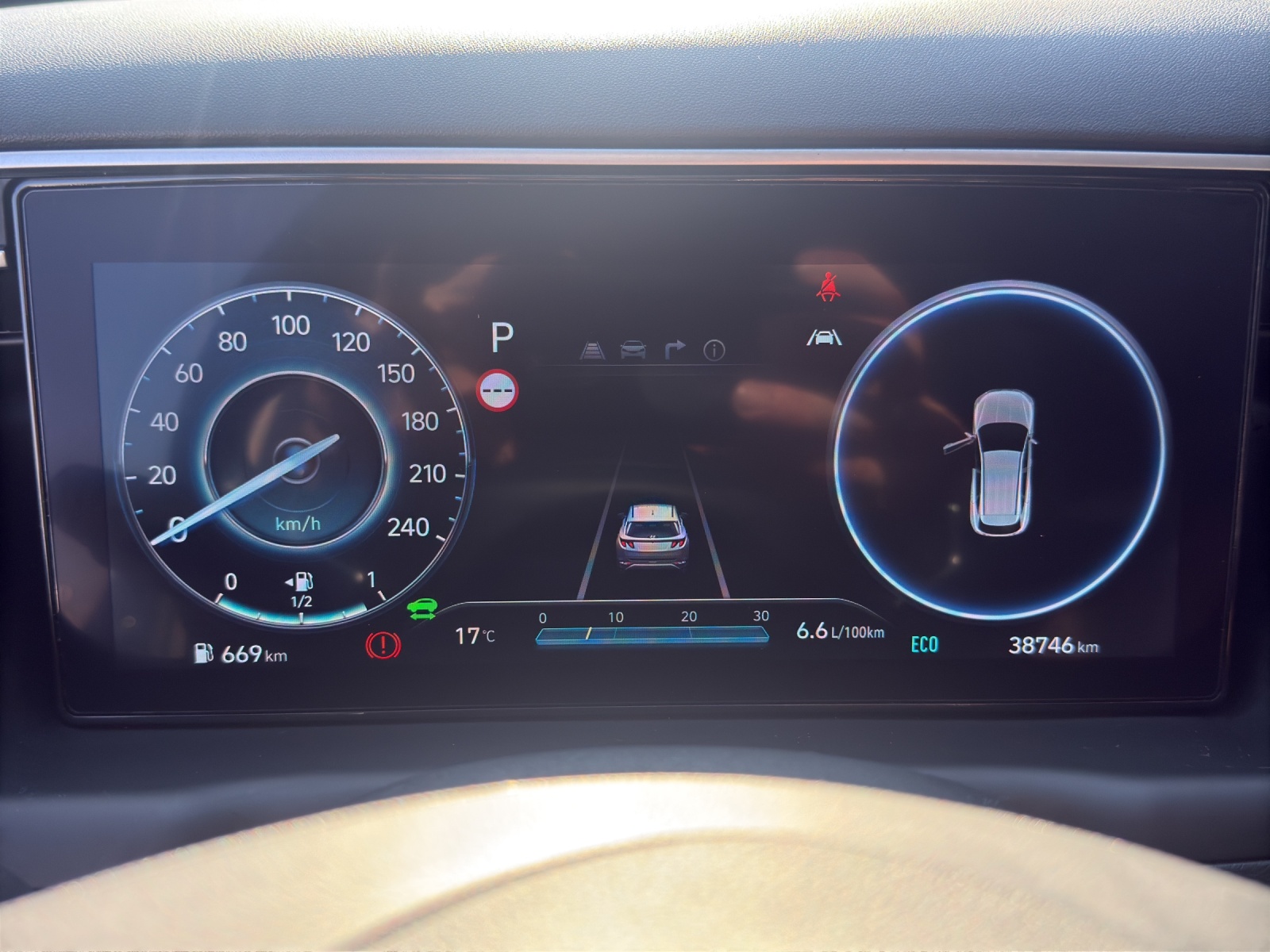 HYUNDAI Tucson 1.6 TGDI HEV Amplia 4WD-image-15