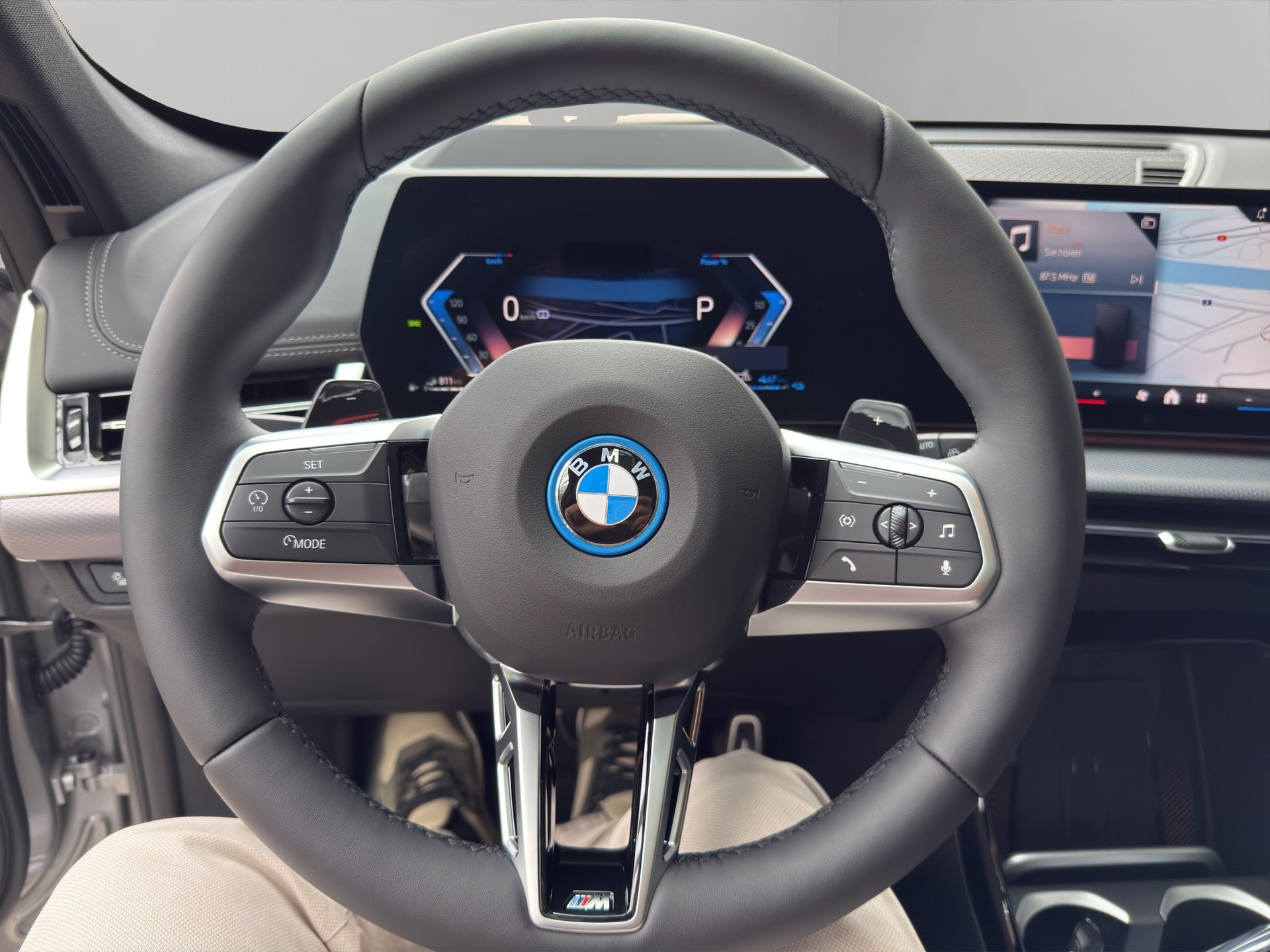 BMW X1 xDrive 30e M Sport-image-12