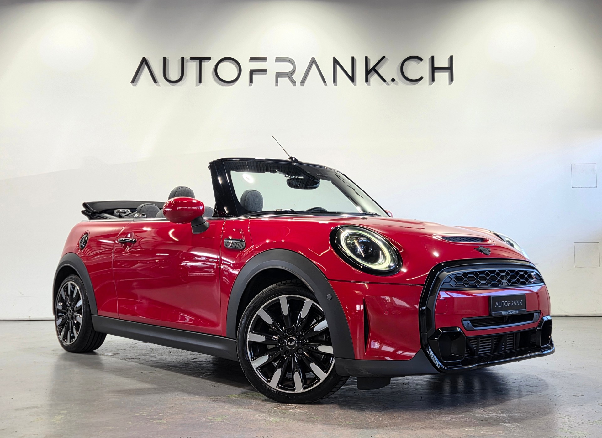 MINI Cabrio F57 2.0i Cooper S SDKG-image-2