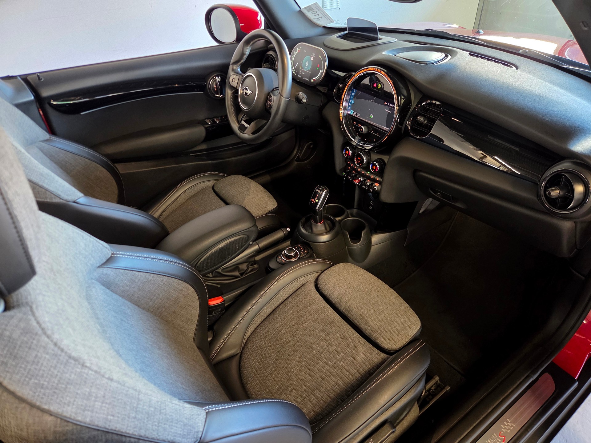 MINI Cabrio F57 2.0i Cooper S SDKG-image-14