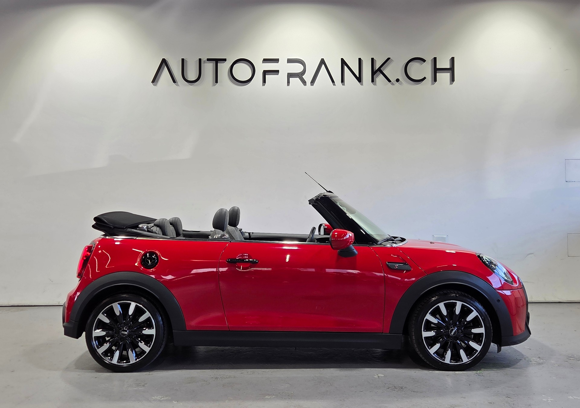 MINI Cabrio F57 2.0i Cooper S SDKG-image-5