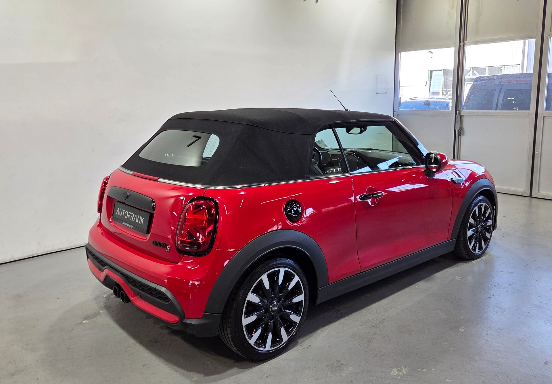 MINI Cabrio F57 2.0i Cooper S SDKG-image-10