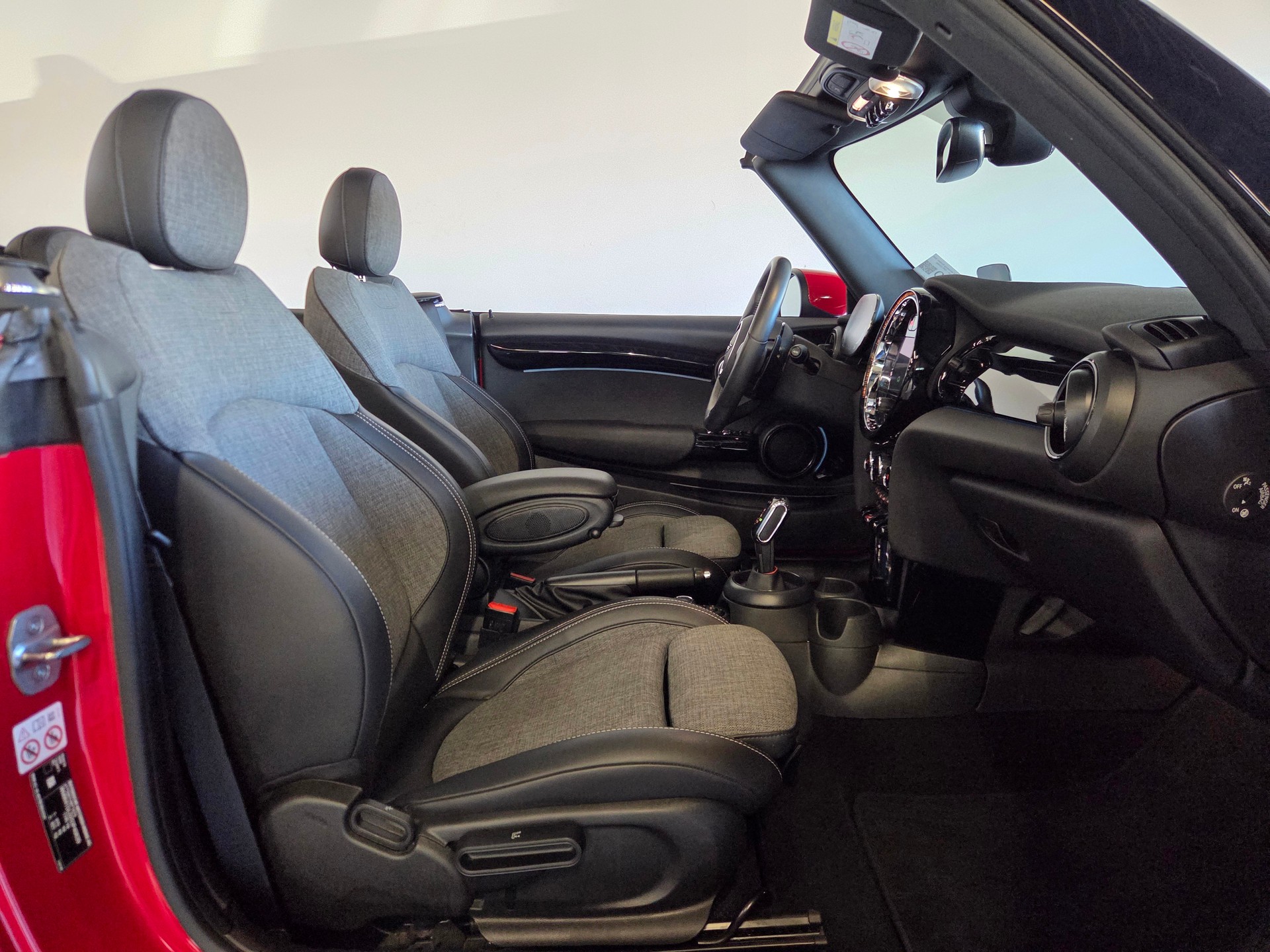 MINI Cabrio F57 2.0i Cooper S SDKG-image-18