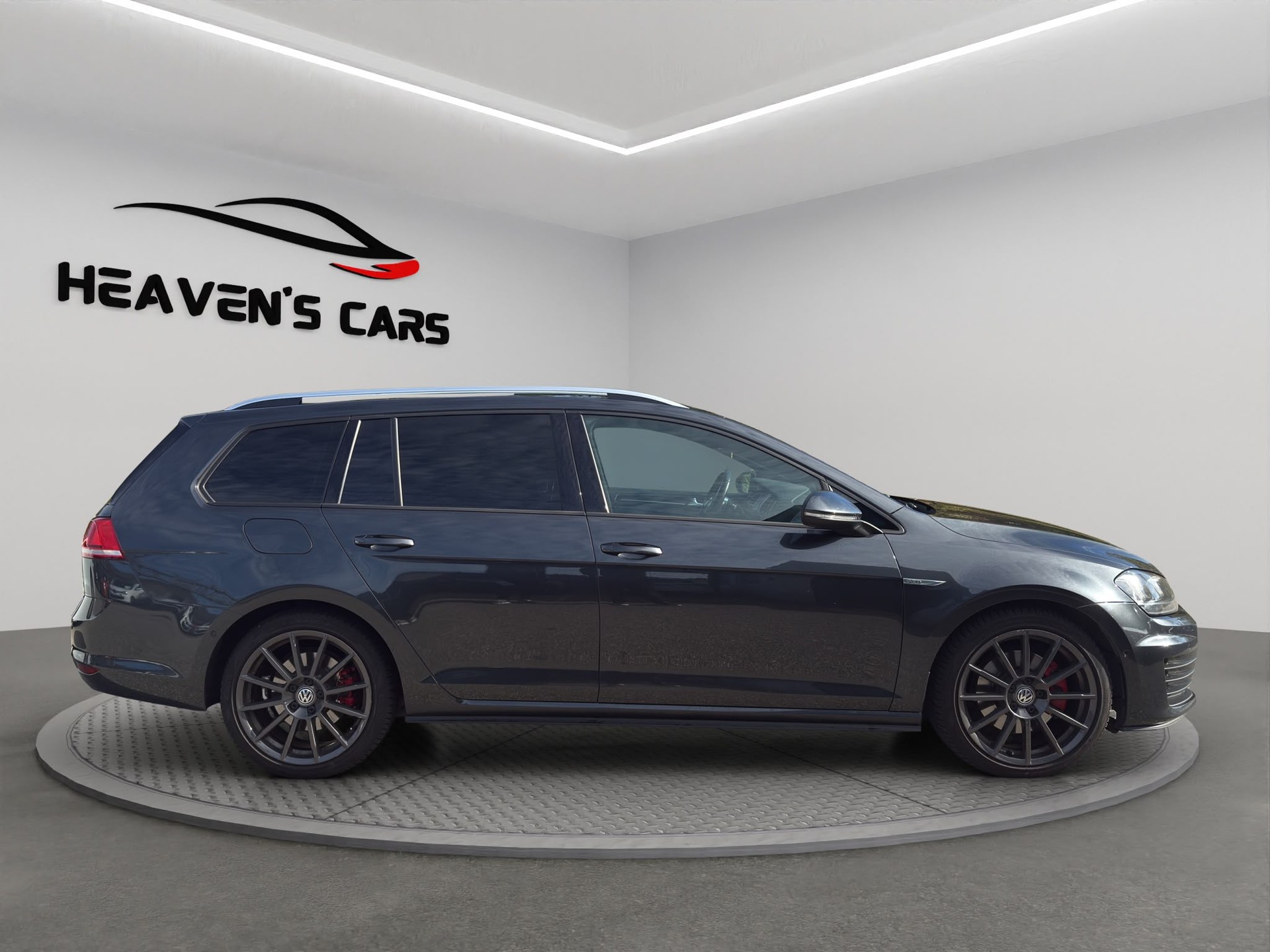 VW Golf Variant 2.0 TDI GTD DSG-image-3